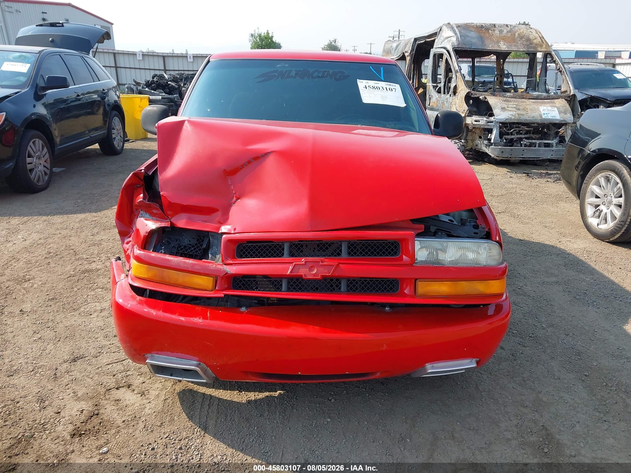 2000 Chevrolet S-10 Ls Red vin: 1GCCS1954Y8285892