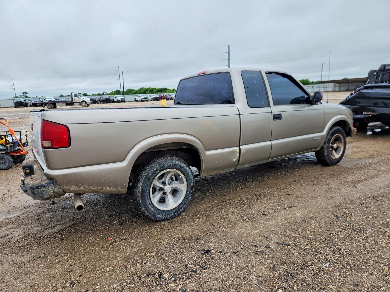 2002 Chevrolet S Truck S10 Silver vin: 1GCCS195528173531