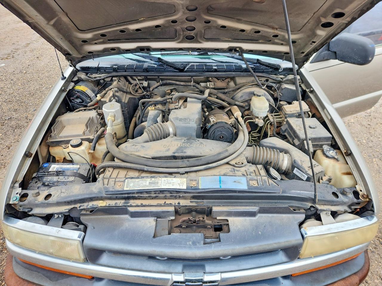 2002 Chevrolet S Truck S10 Silver vin: 1GCCS195528173531