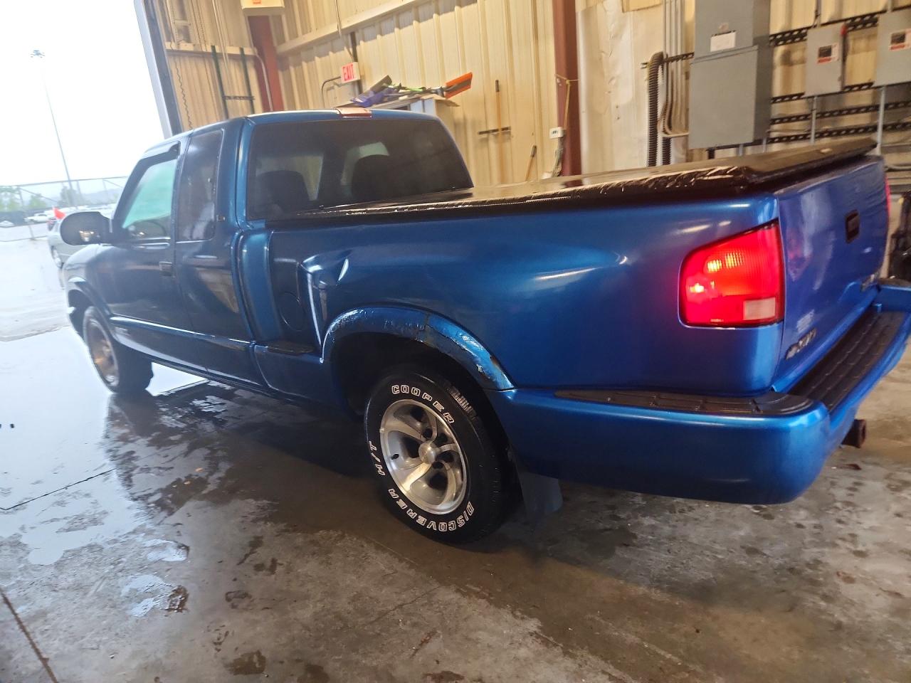 2000 Chevrolet S Truck S10 Blue vin: 1GCCS1955Y8241724