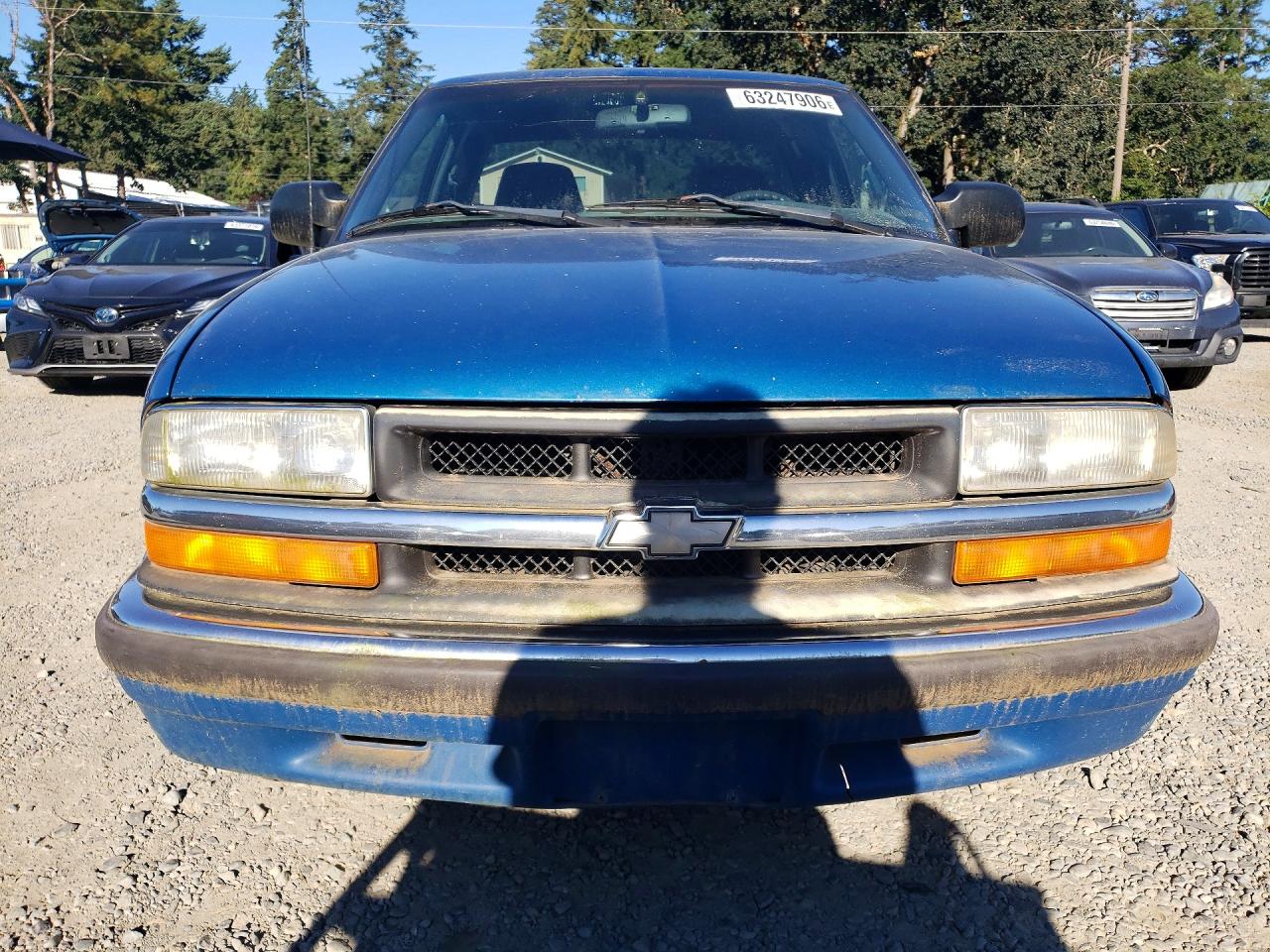 2000 Chevrolet S Truck S10 Blue vin: 1GCCS1955Y8241898