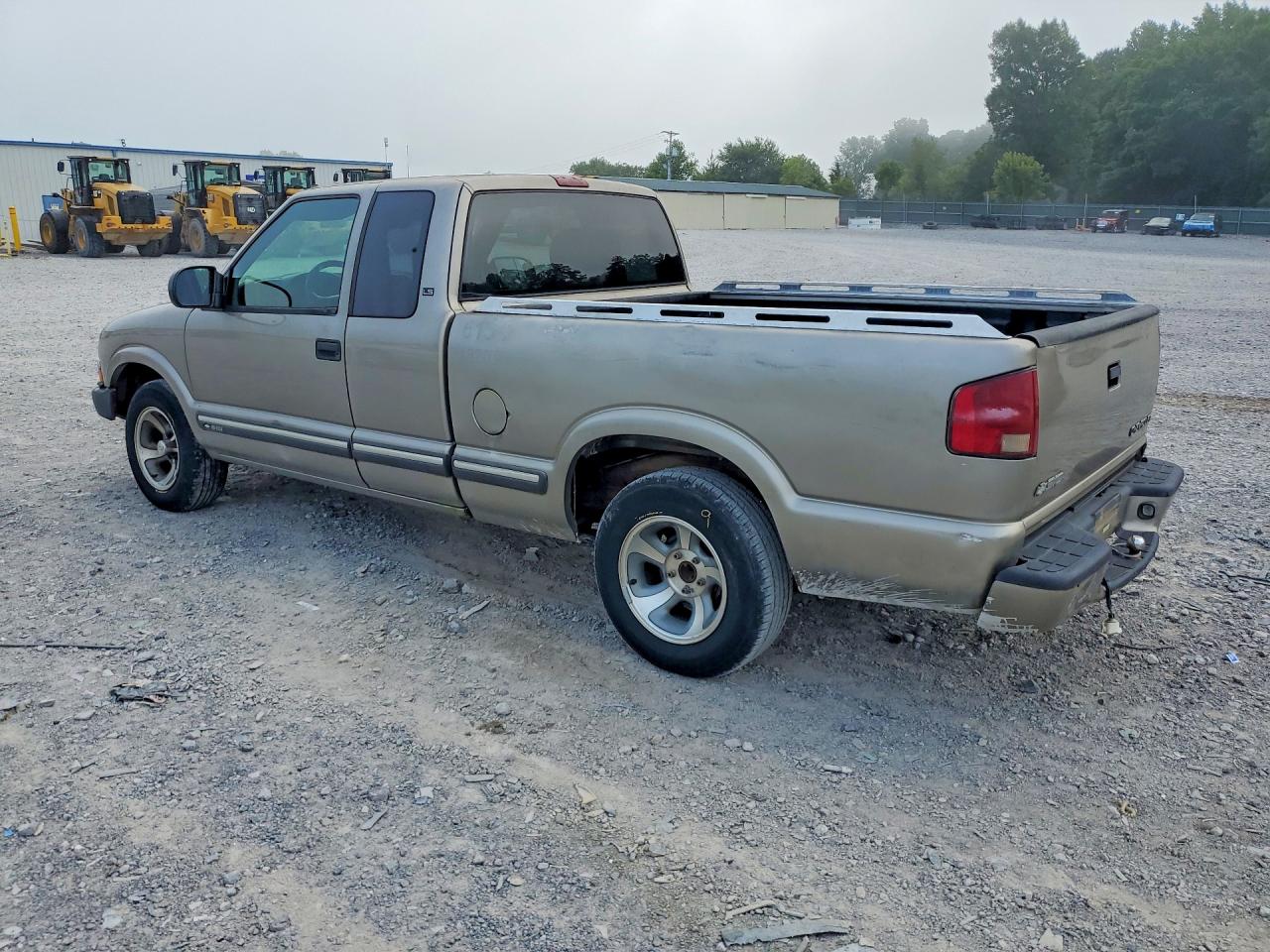 2001 Chevrolet S Truck S10 Gray vin: 1GCCS195618111182