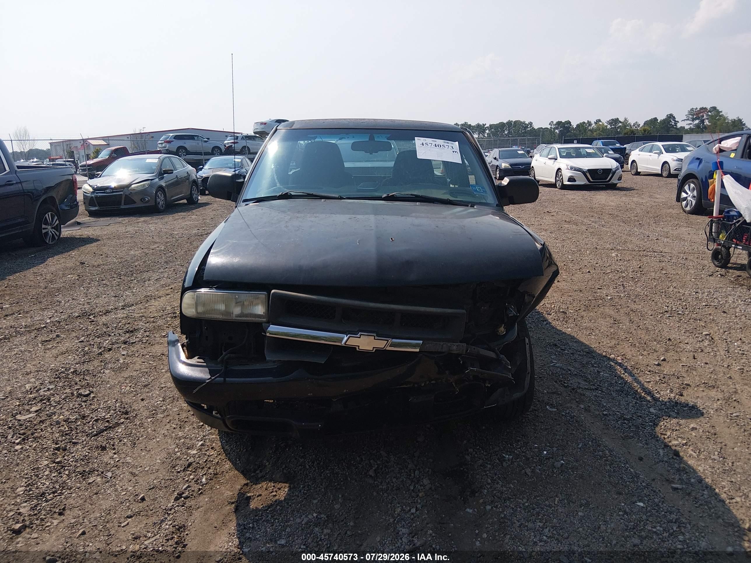 2000 Chevrolet S-10 Ls Black vin: 1GCCS1956Y8309108
