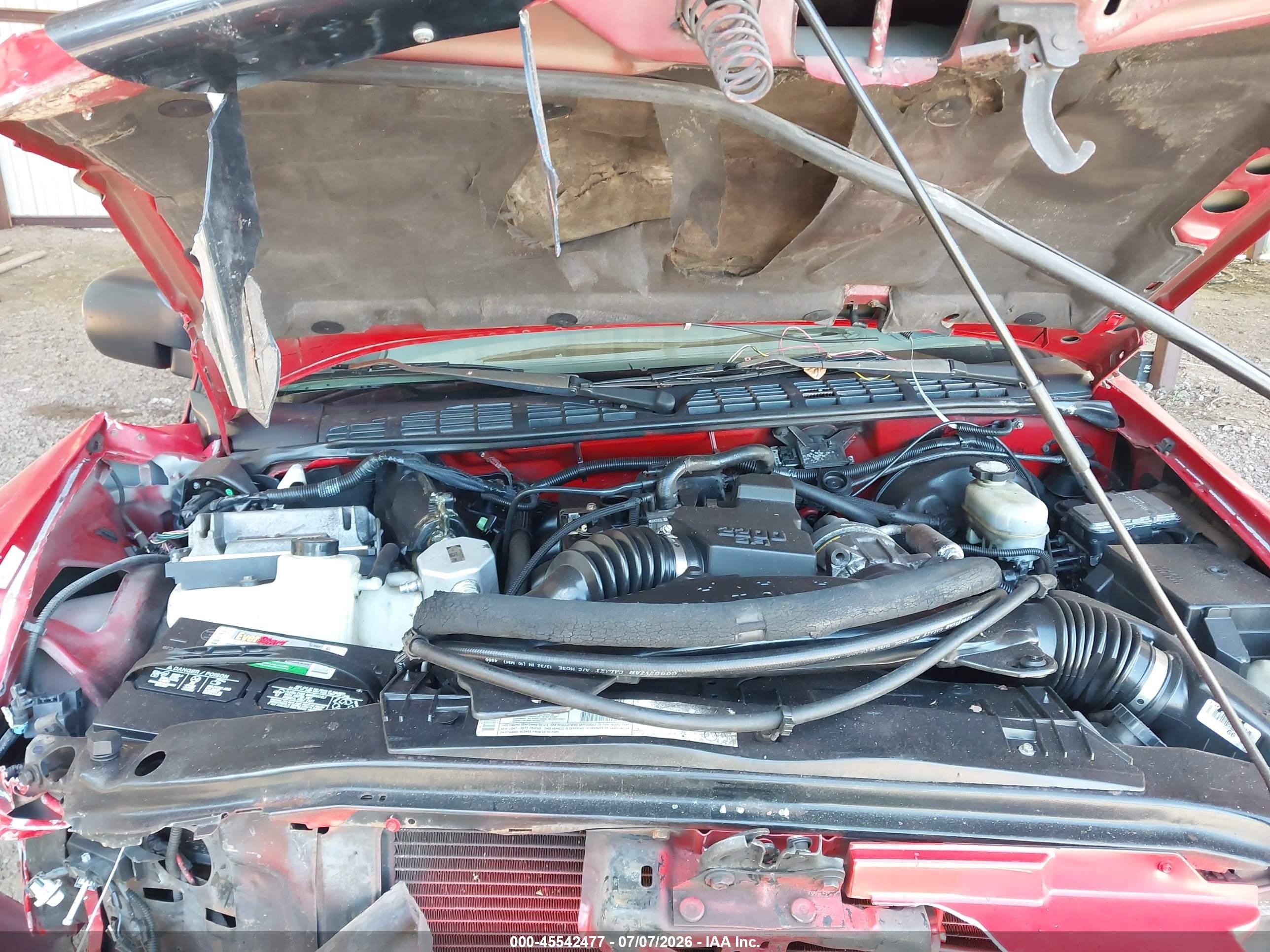 2000 Chevrolet S-10 Ls Red vin: 1GCCS1957YK226161