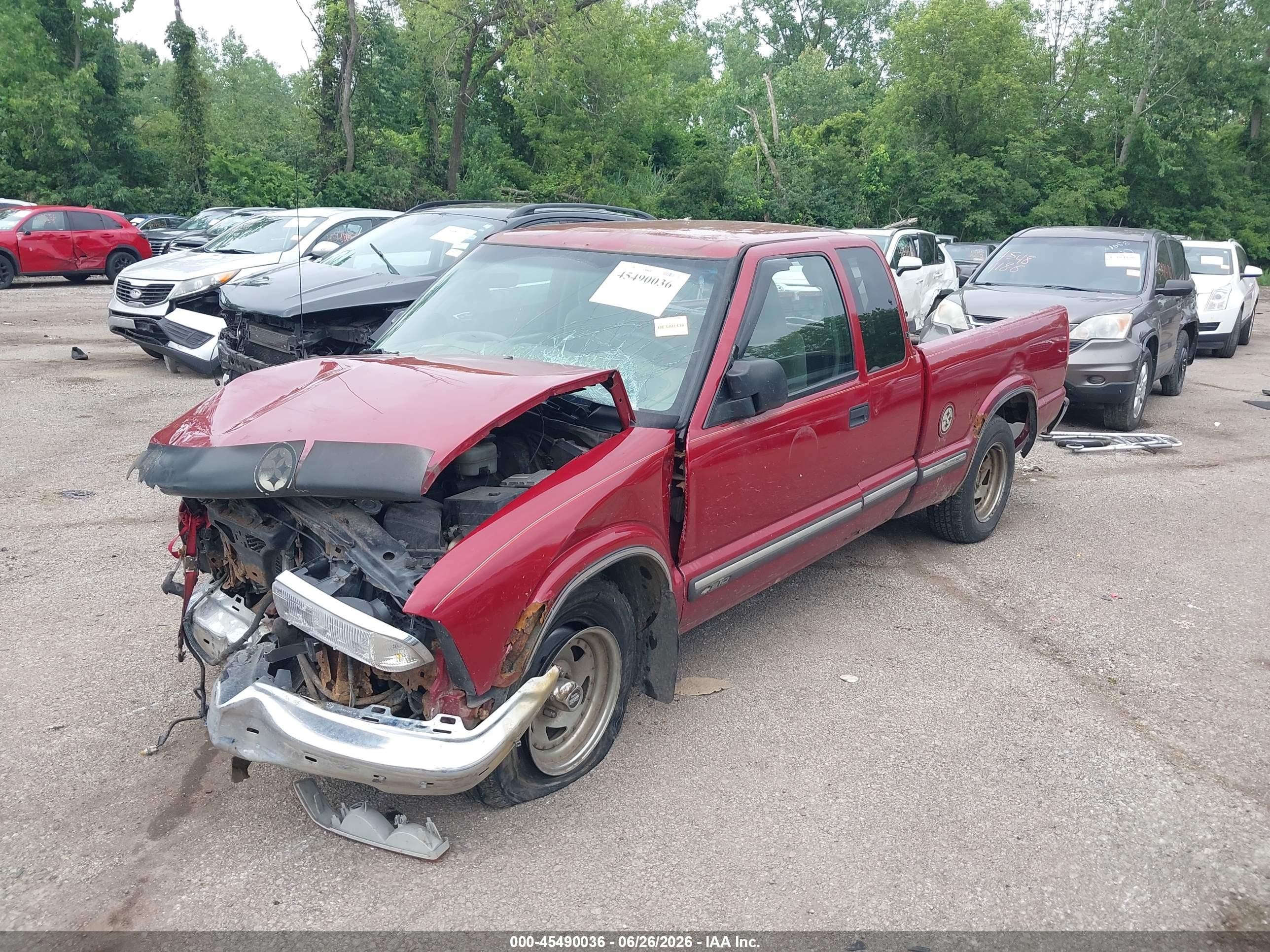 2001 Chevrolet S-10 Ls Красный vin: 1GCCS195918139218