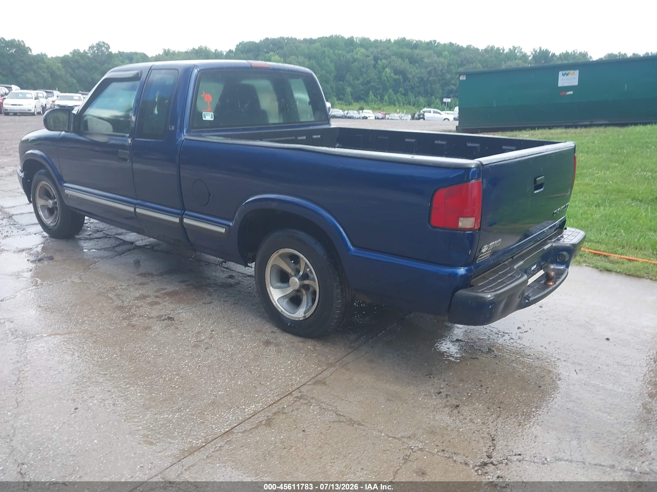 2001 Chevrolet S-10 Ls Blue vin: 1GCCS195918144211