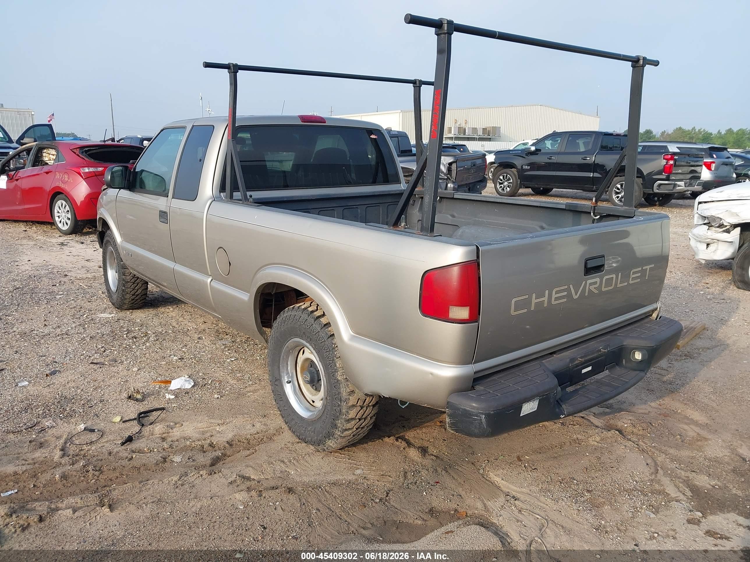 2001 Chevrolet S-10   Brown vin: 1GCCS195918155144