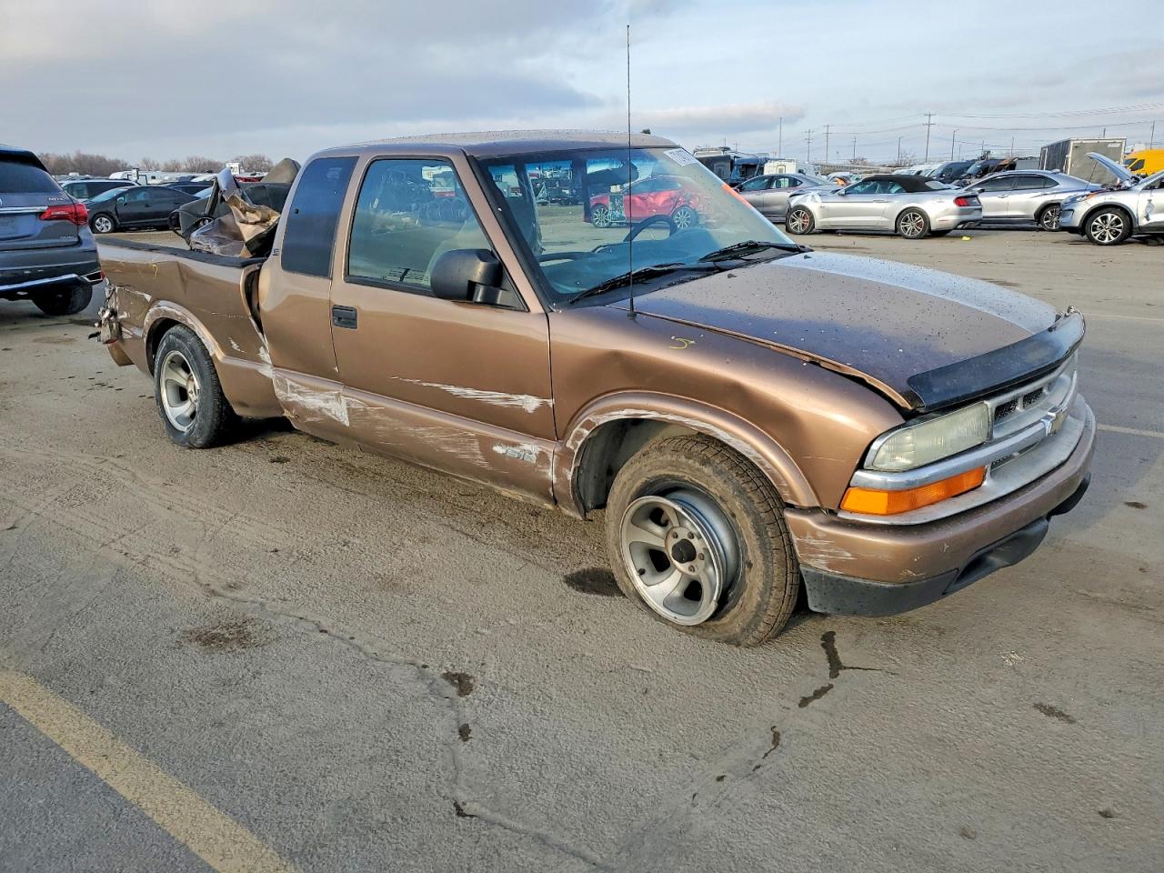 2002 Chevrolet S Truck S10 Brown vin: 1GCCS195928217952