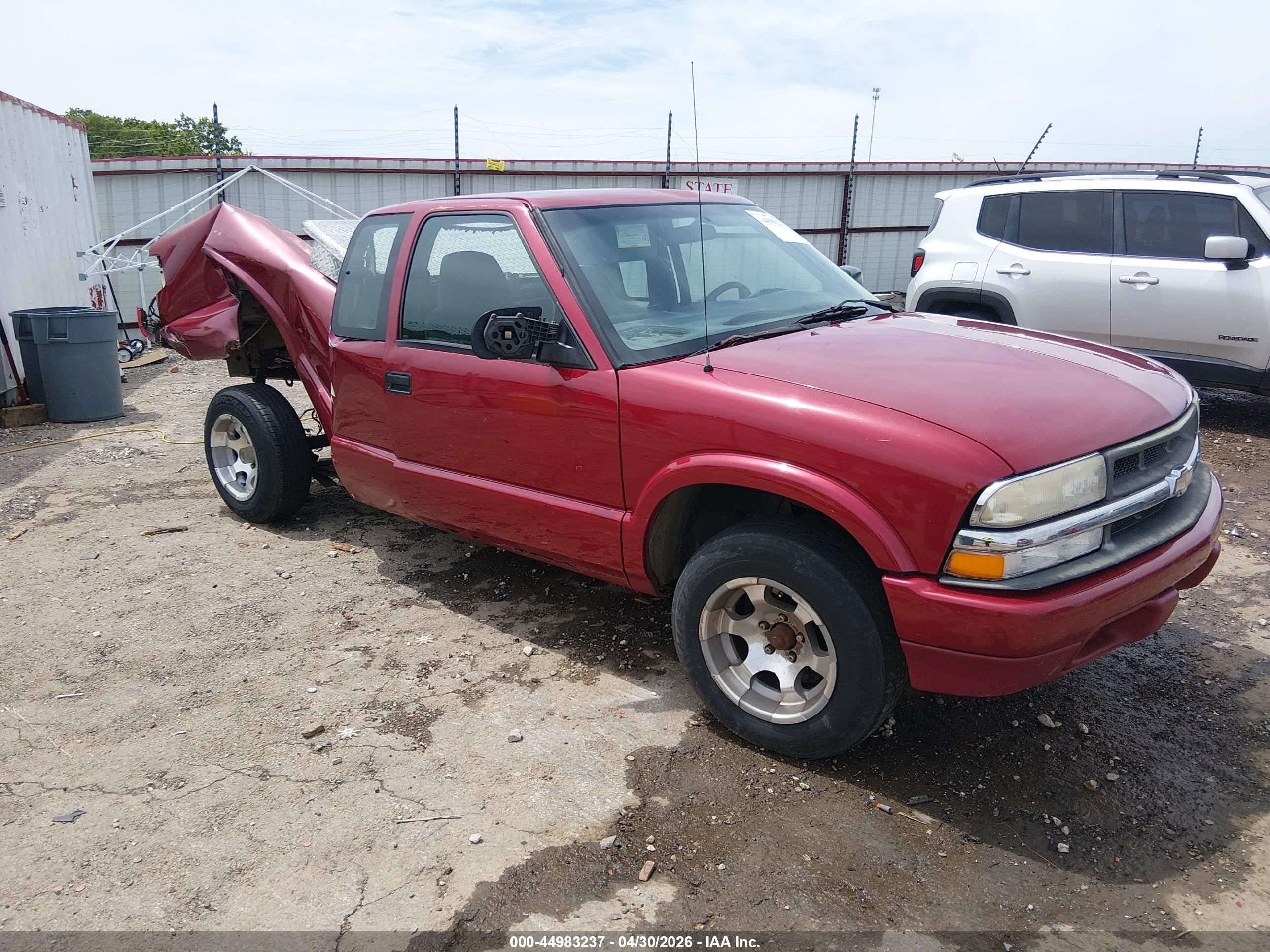 2001 Chevrolet S-10 Ls Красный vin: 1GCCS195X1K177544