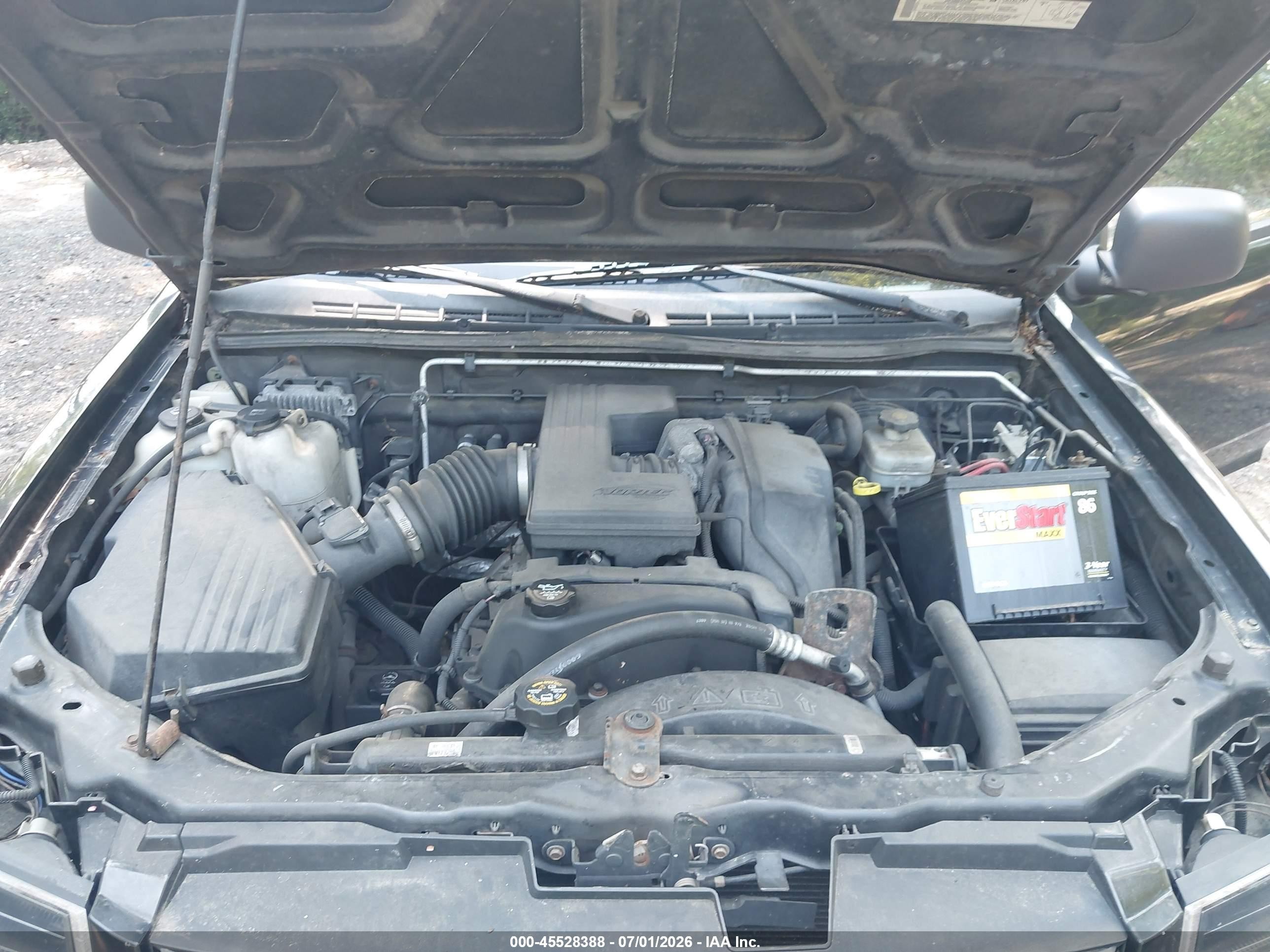 2004 Chevrolet Colorado   Black vin: 1GCCS196348222446