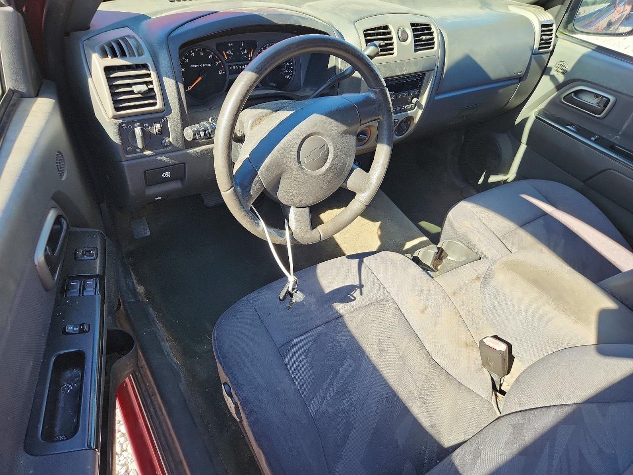 2005 Chevrolet Colorado Red vin: 1GCCS196758196709