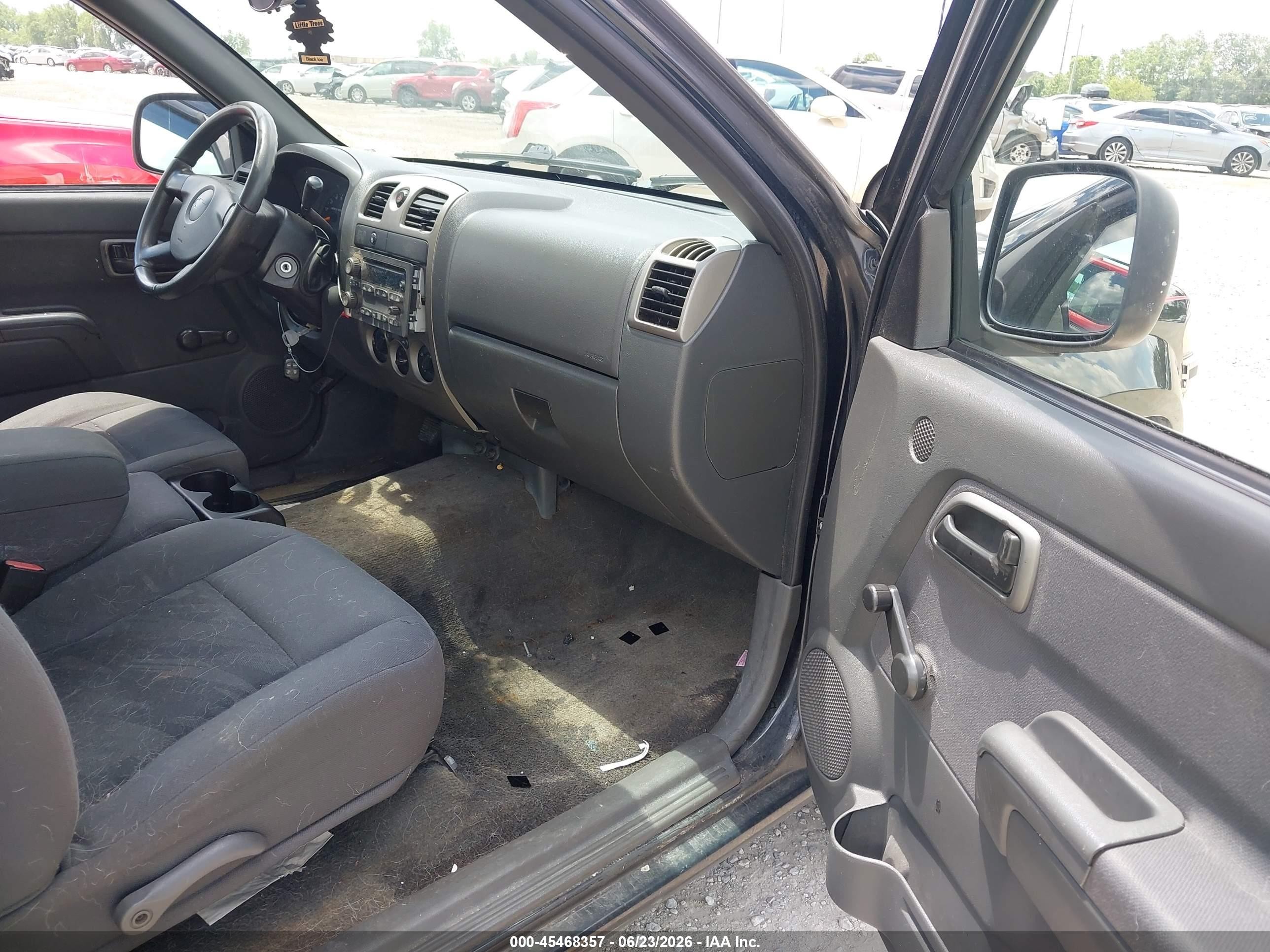 2004 Chevrolet Colorado   Black vin: 1GCCS196848123461