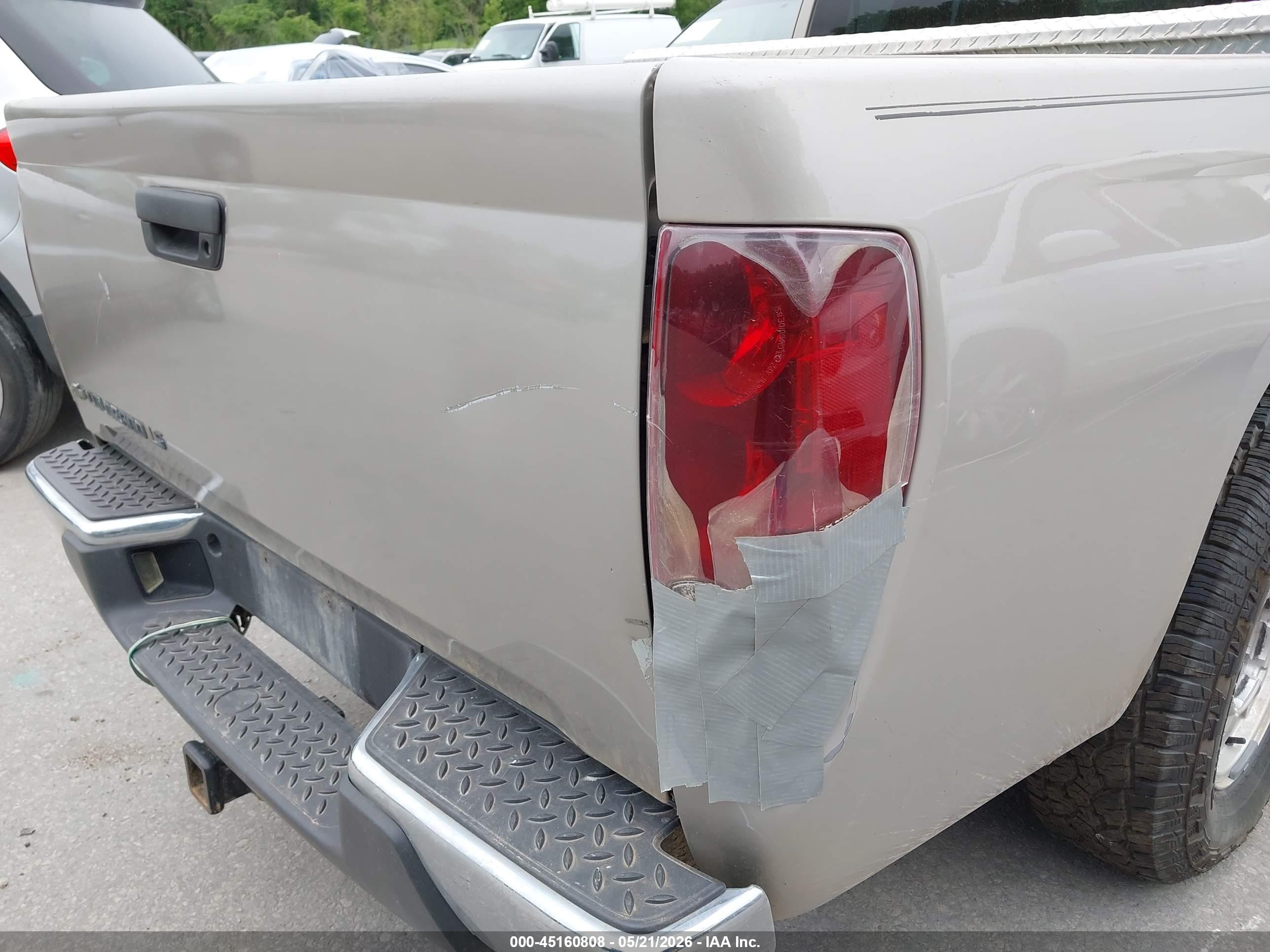 2004 Chevrolet Colorado   Beige vin: 1GCCS196848171400