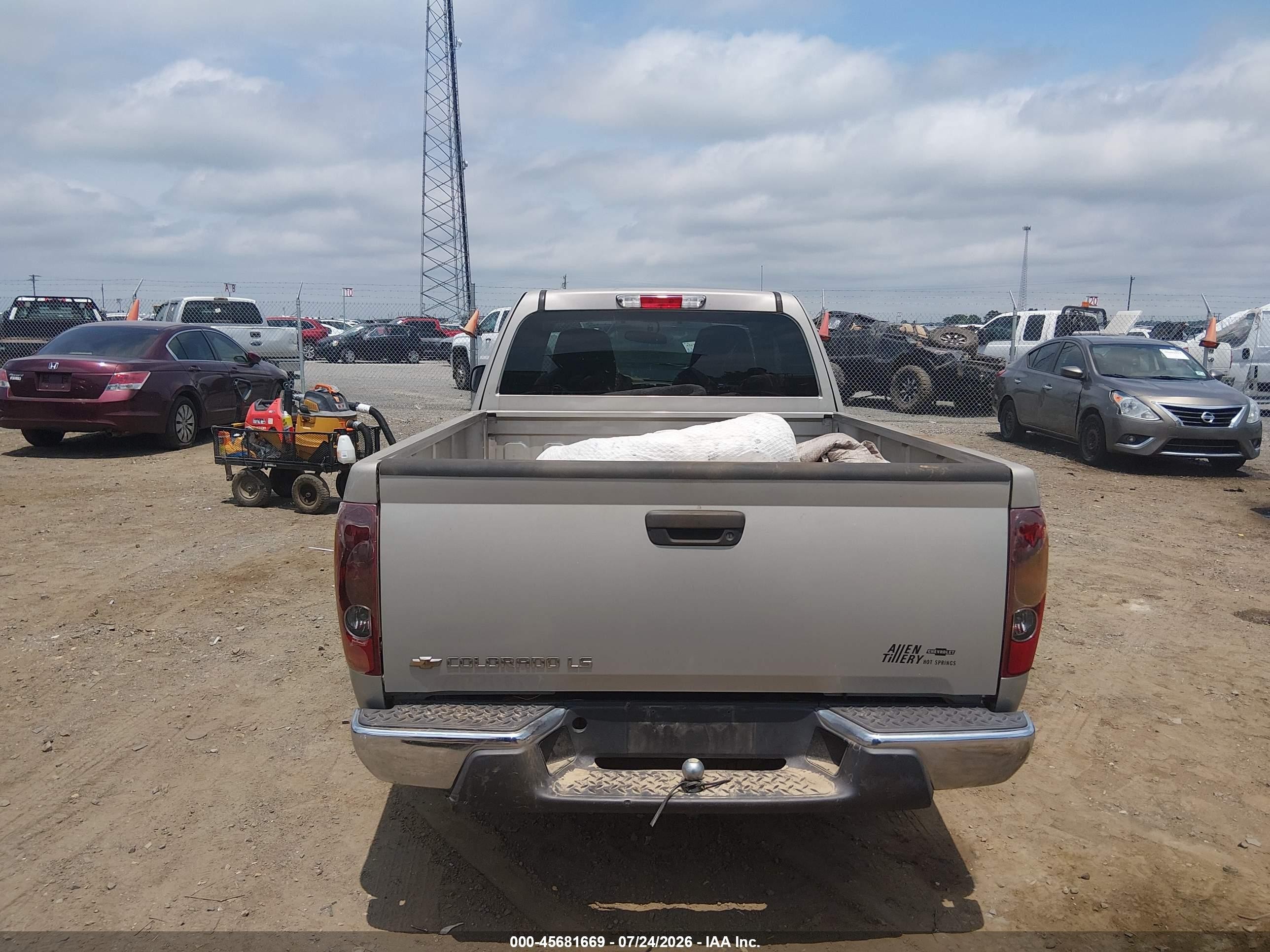 2005 Chevrolet Colorado Ls Beige vin: 1GCCS196X58118019