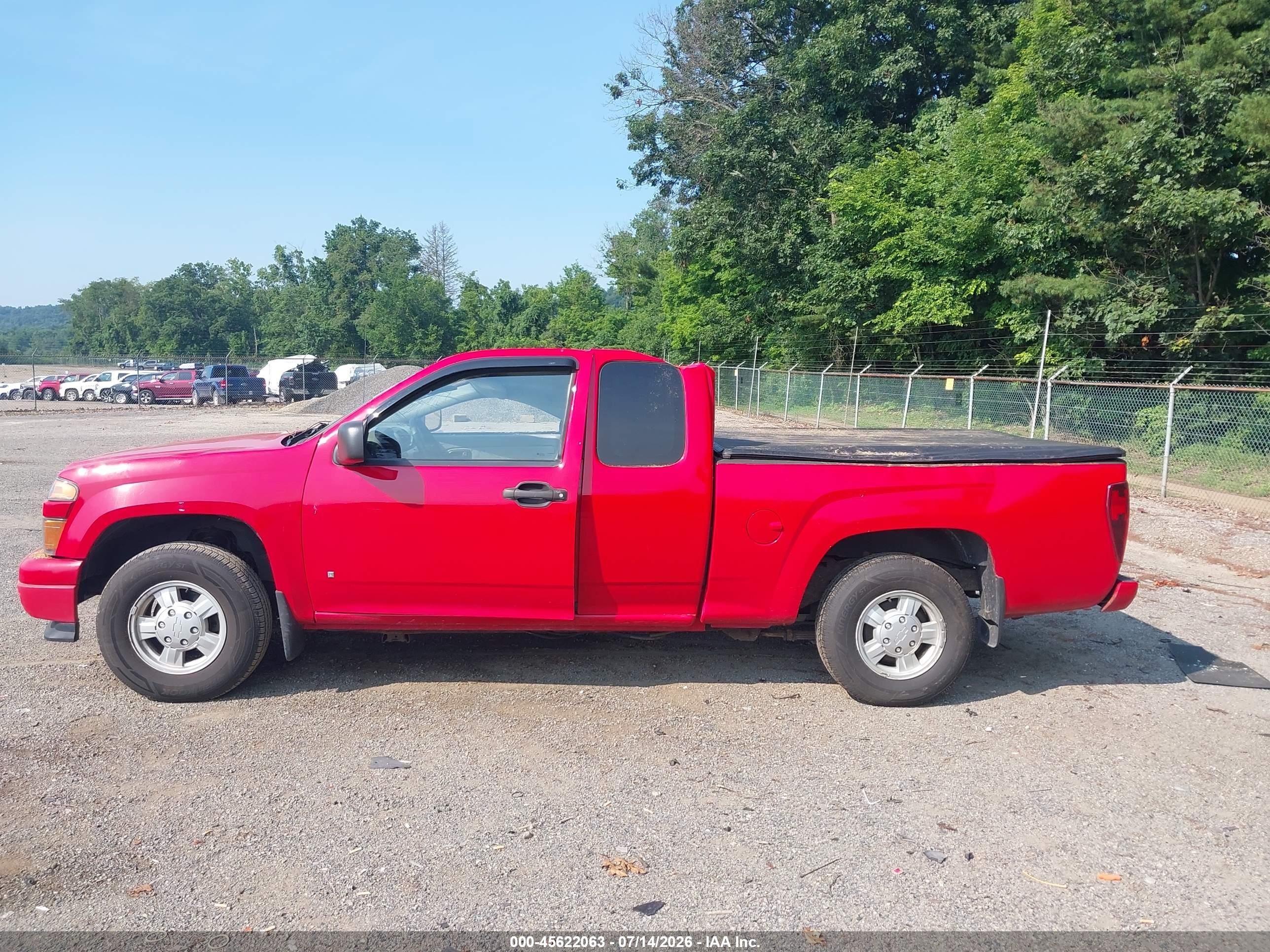 2006 Chevrolet Colorado Ls Red vin: 1GCCS198168258026