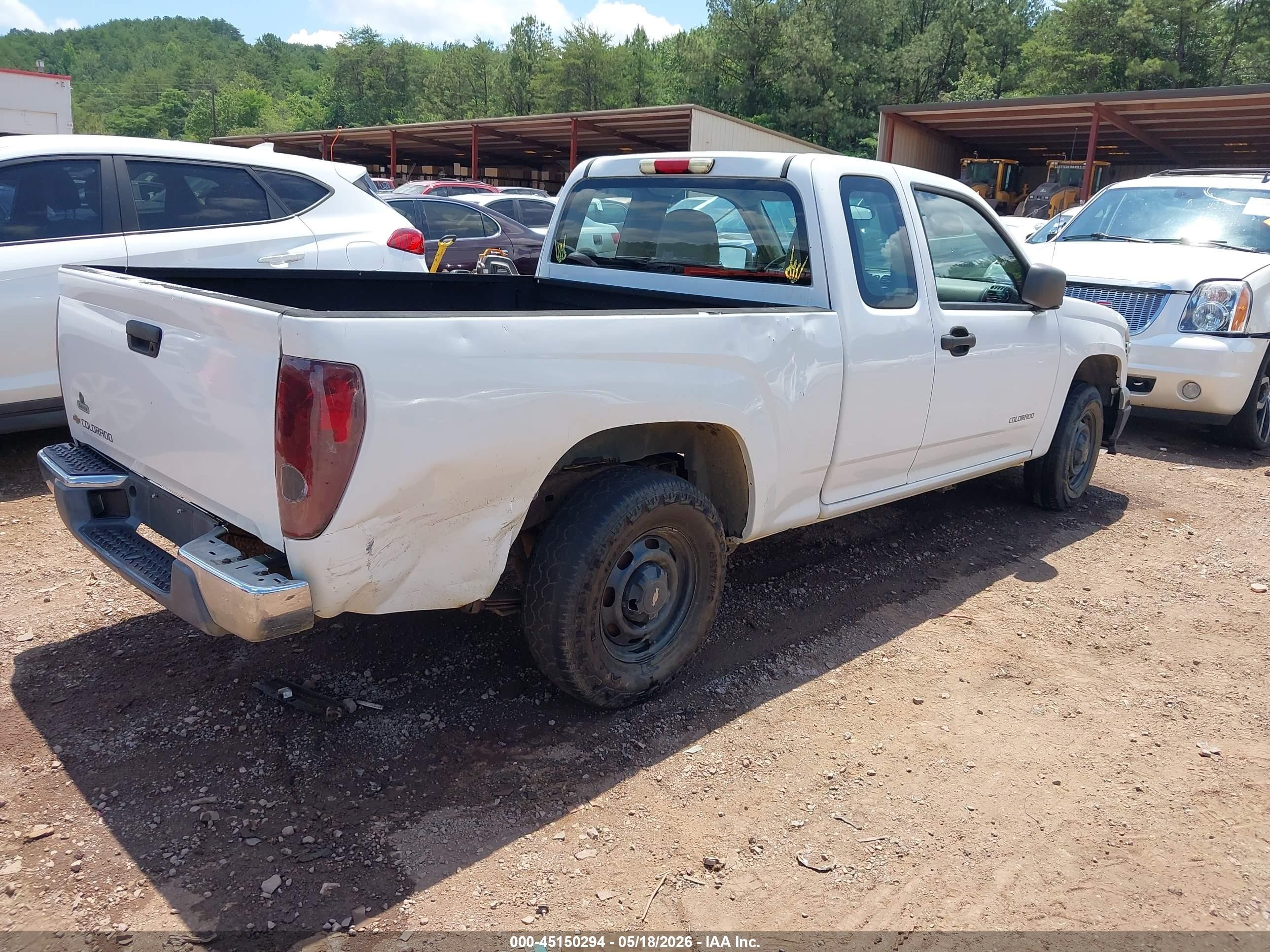 2004 Chevrolet Colorado   White vin: 1GCCS198448145362