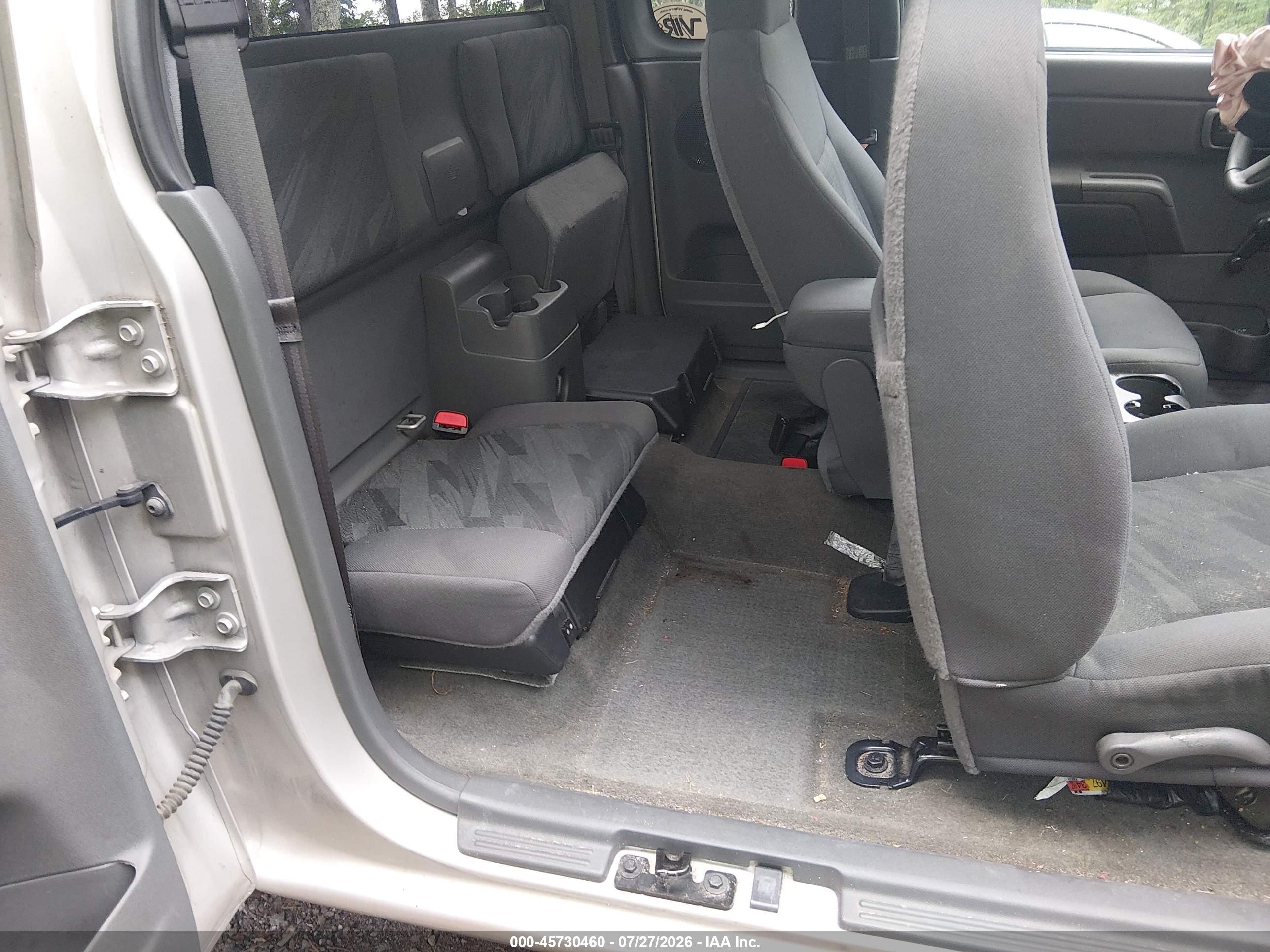 2005 Chevrolet Colorado Ls Серебряный vin: 1GCCS198458152362