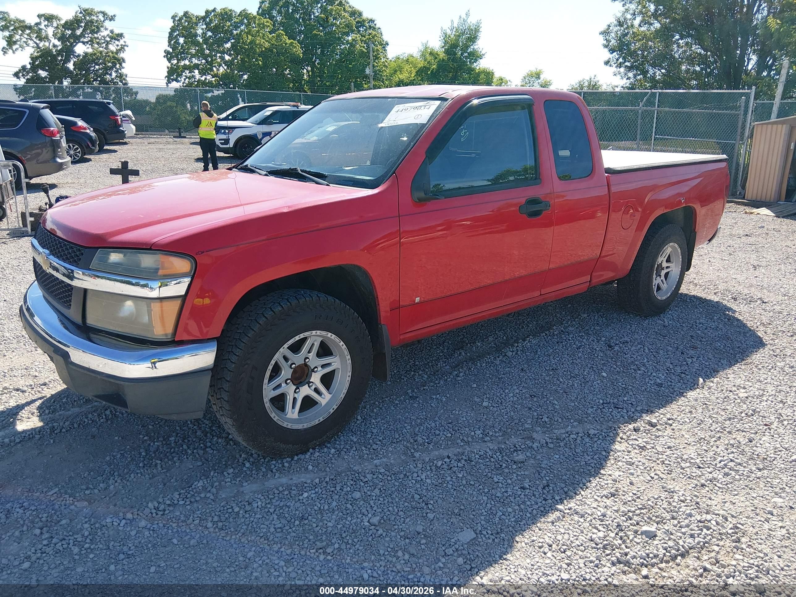 2006 Chevrolet Colorado Work Truck Red vin: 1GCCS198668149674