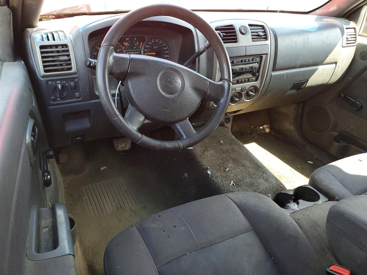 2005 Chevrolet Colorado Red vin: 1GCCS198758157054