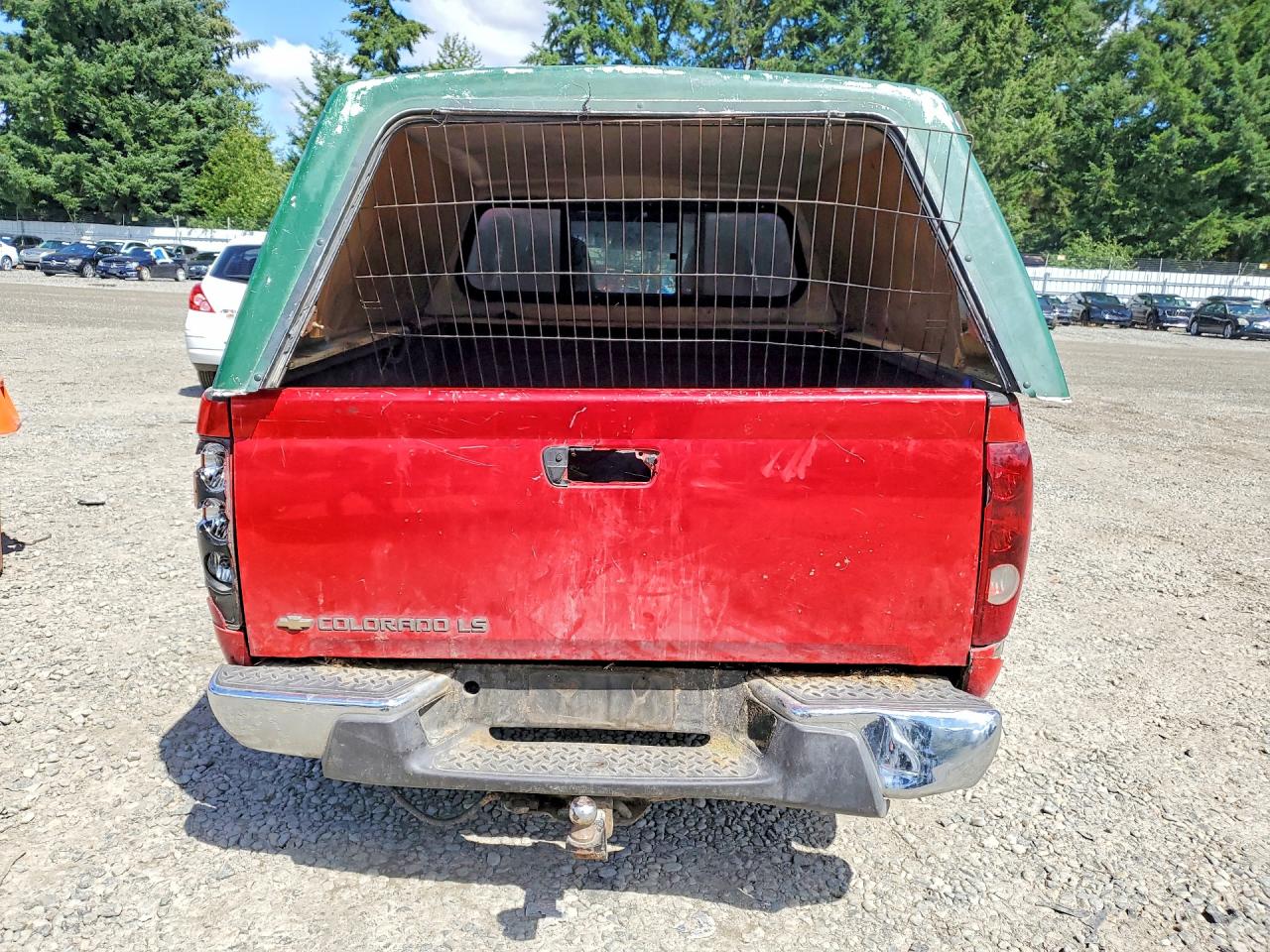 2005 Chevrolet Colorado Red vin: 1GCCS198758157054