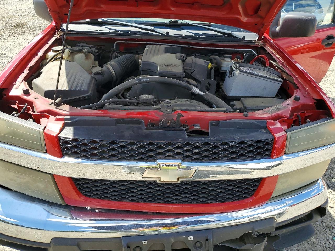 2005 Chevrolet Colorado Red vin: 1GCCS198758157054