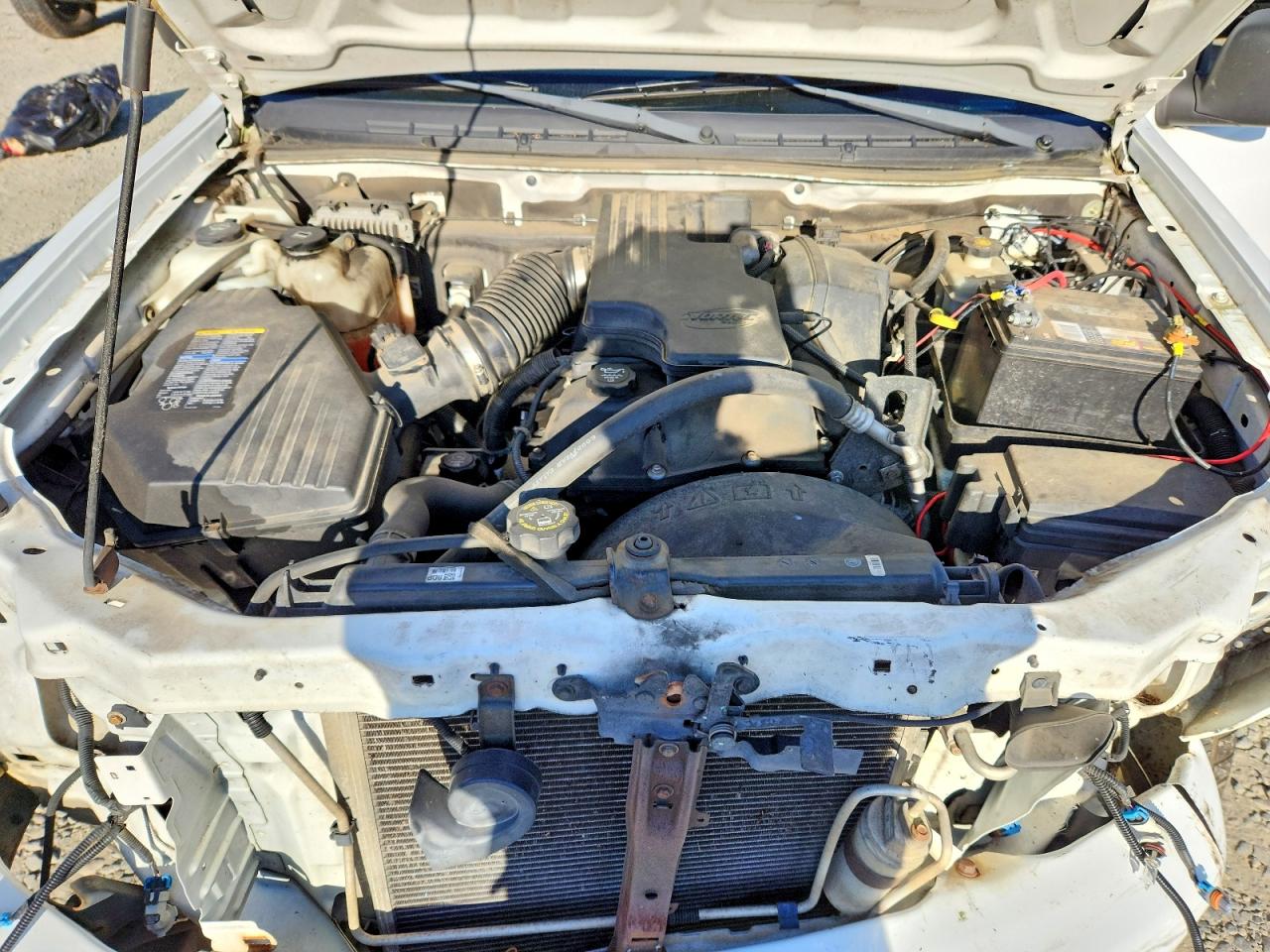2005 Chevrolet Colorado Белый vin: 1GCCS198758275766