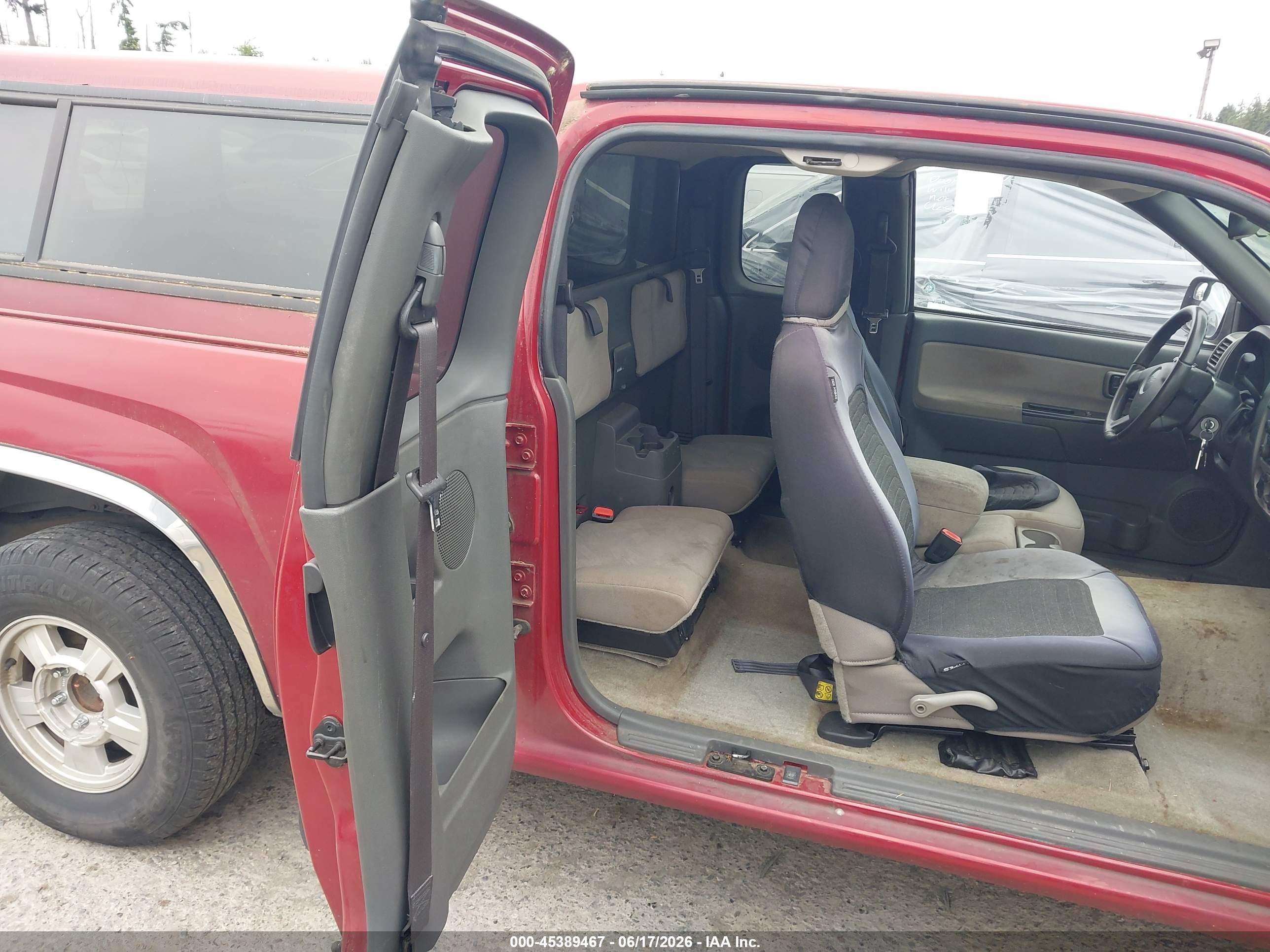 2005 Chevrolet Colorado Ls Red vin: 1GCCS198758281311