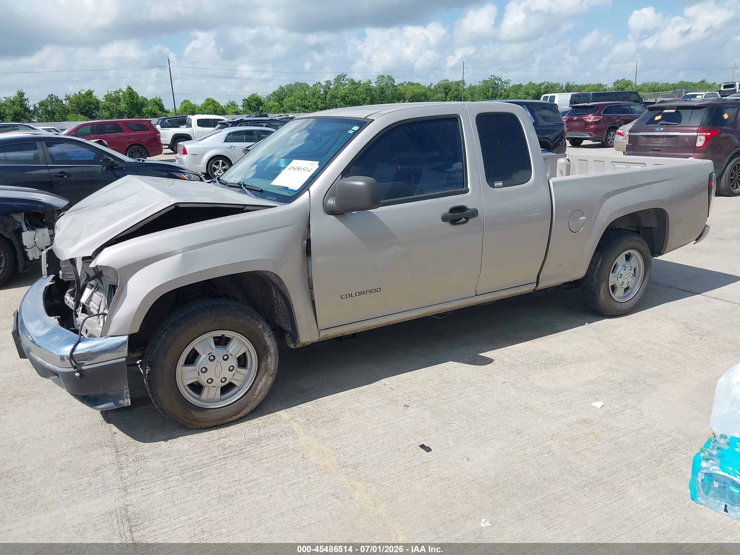 2004 Chevrolet Colorado   Silver vin: 1GCCS198948123003