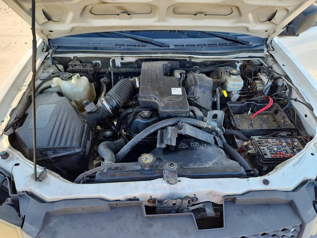 2005 Chevrolet Colorado Белый vin: 1GCCS198958161302
