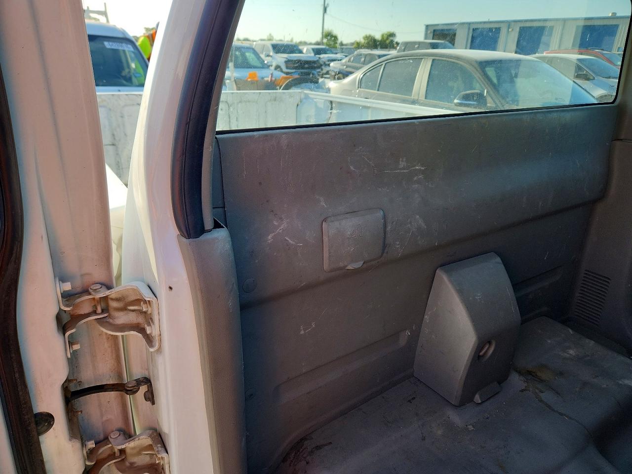 2005 Chevrolet Colorado Белый vin: 1GCCS198958161302