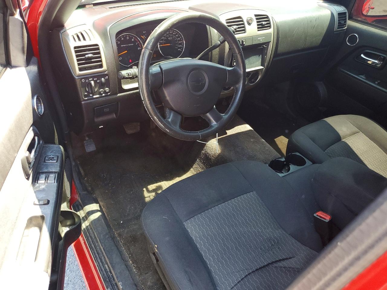 2009 Chev Colorado Red vin: 1GCCS199X98114939