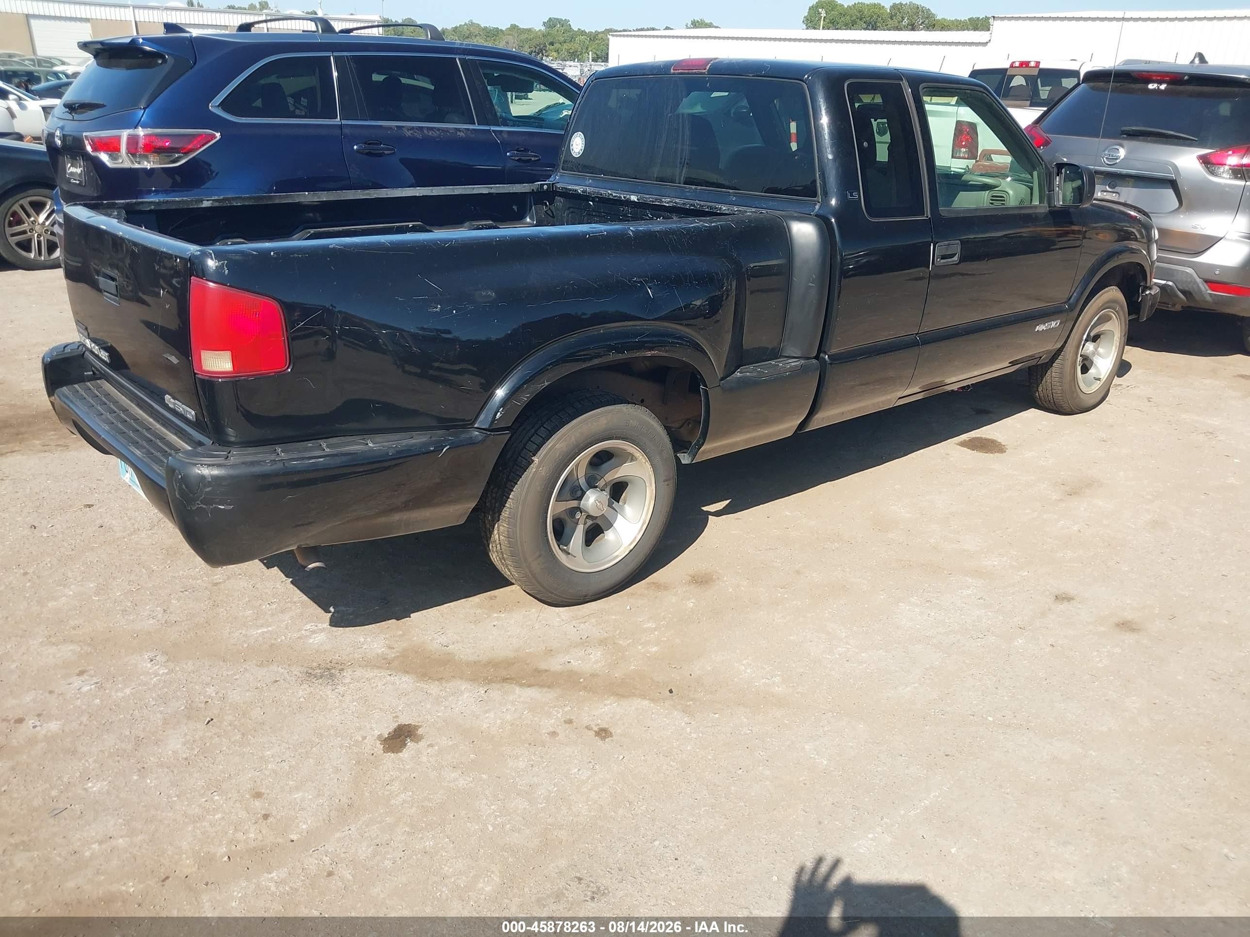 2003 Chevrolet S-10 Ls Blue vin: 1GCCS19H238258337