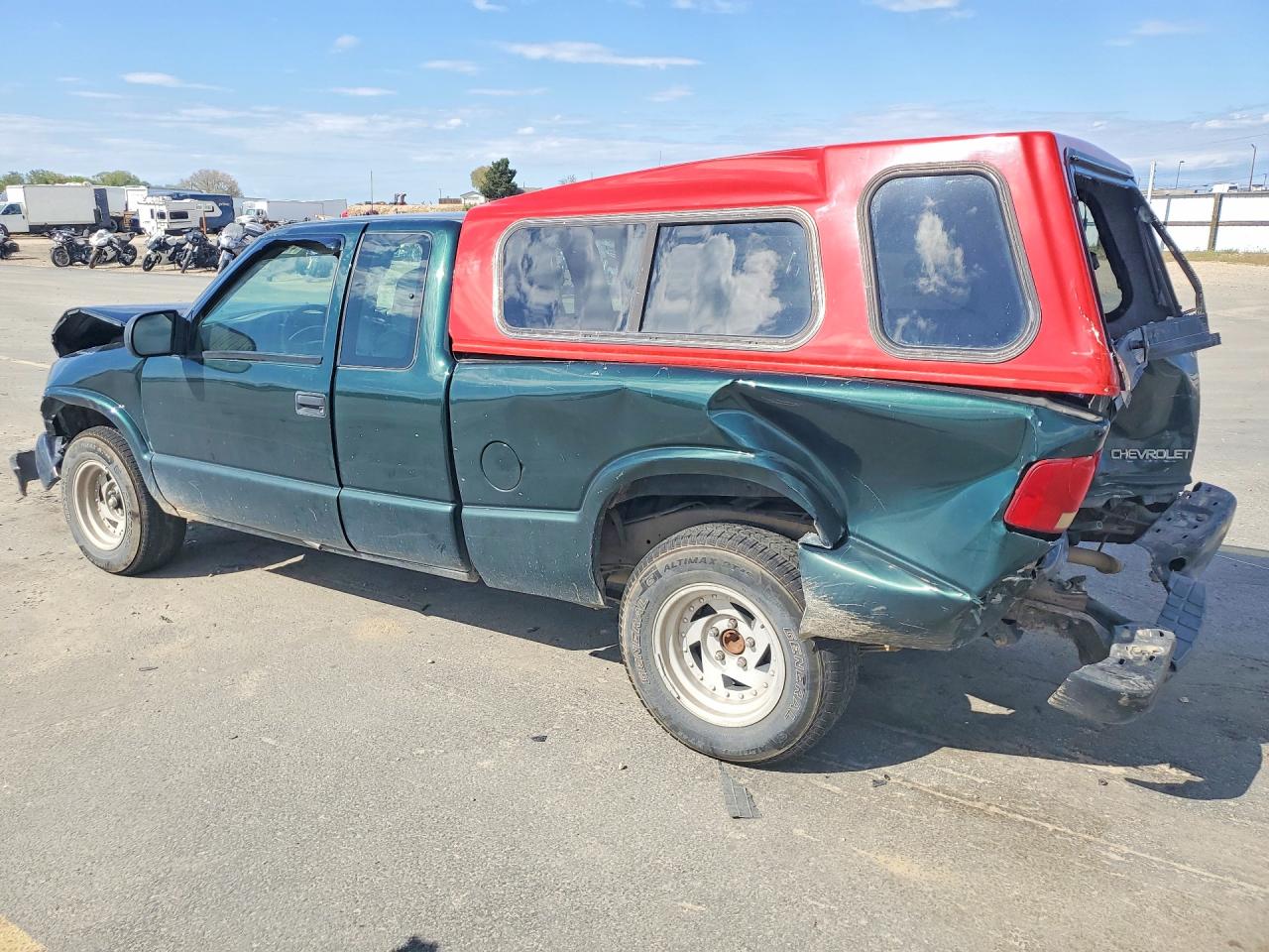 2003 Chevrolet S Truck S10 Green vin: 1GCCS19H638172254