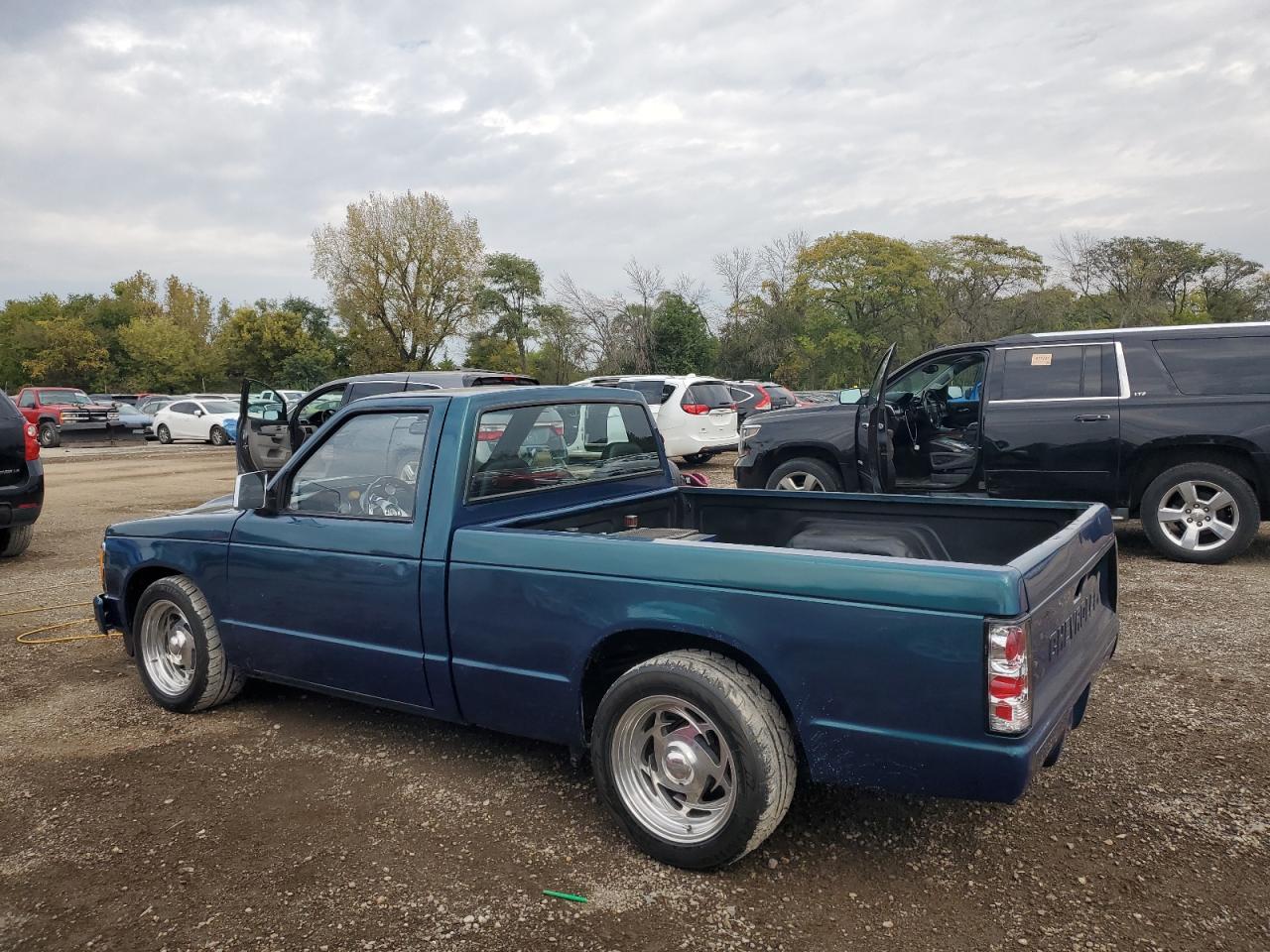 1991 Chevrolet S Truck S10 Blue vin: 1GCCS19R4M2302948
