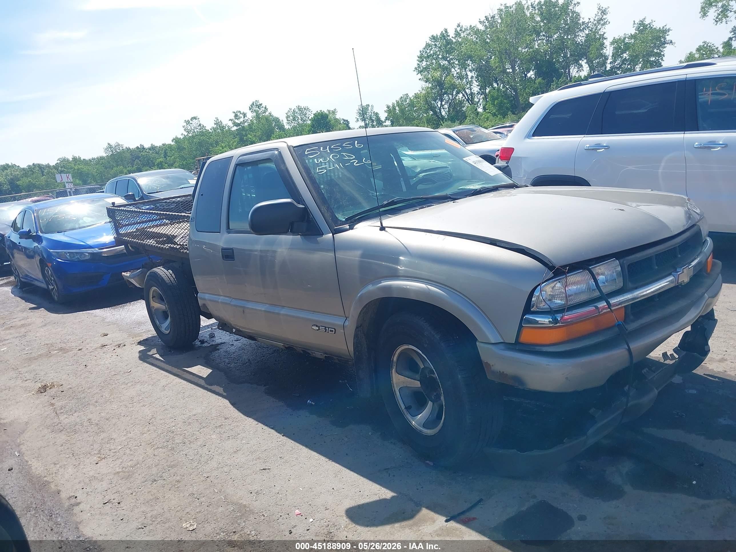 2001 Chevrolet S-10 Ls Silver vin: 1GCCS19W018146471