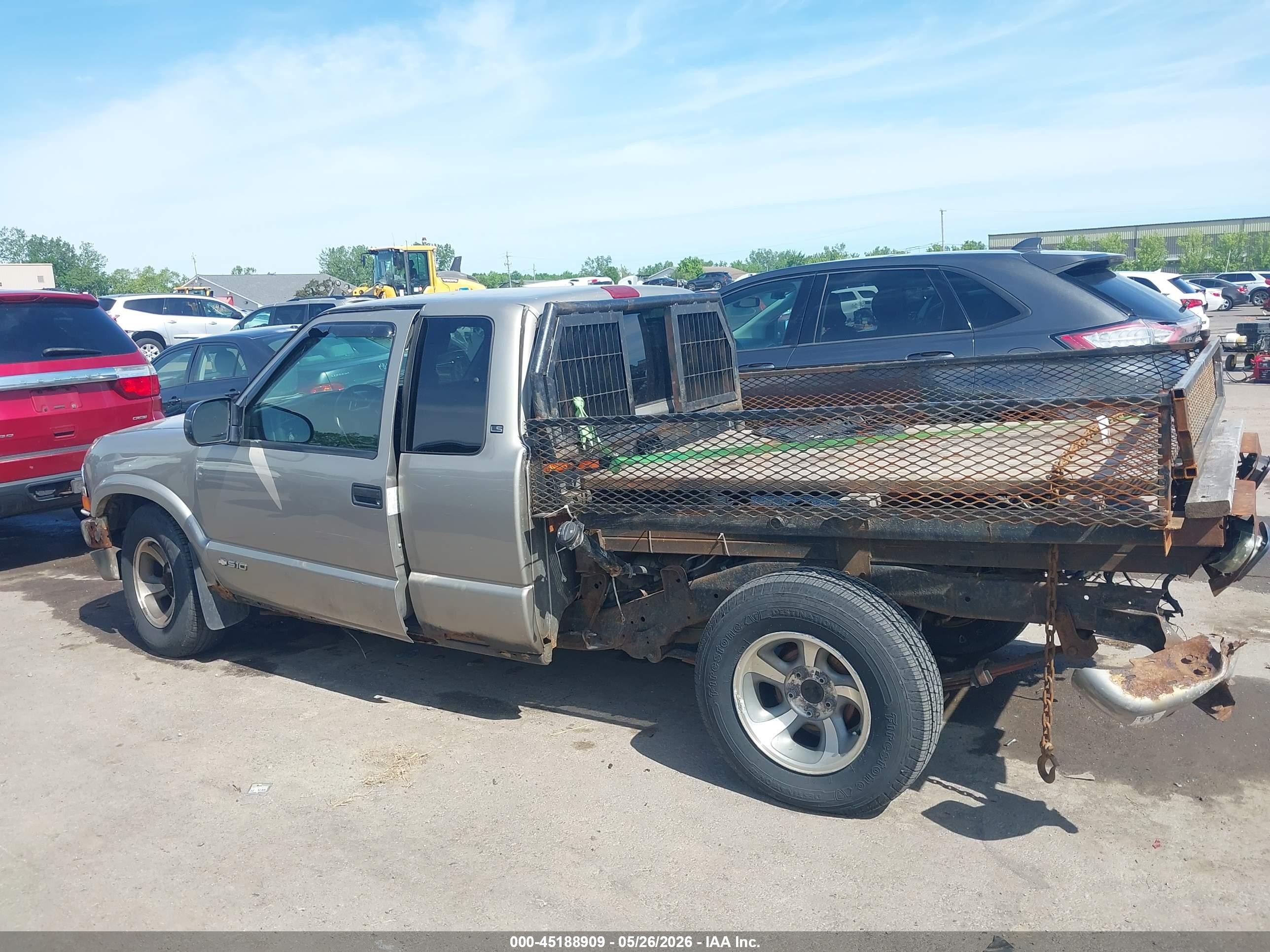 2001 Chevrolet S-10 Ls Silver vin: 1GCCS19W018146471