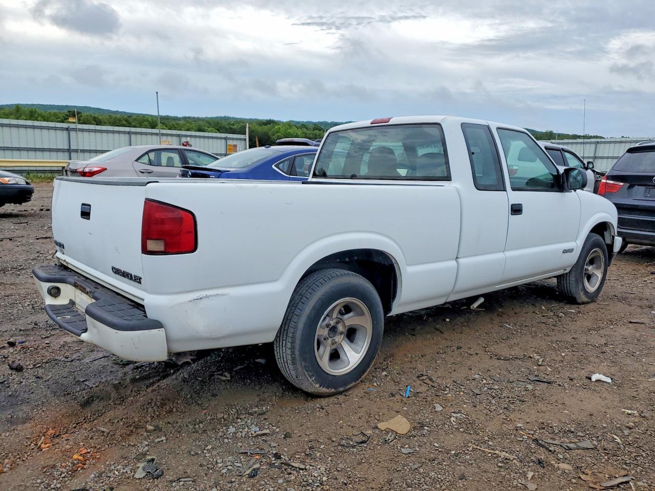 2001 Chevrolet S Truck S10 Белый vin: 1GCCS19W018200691
