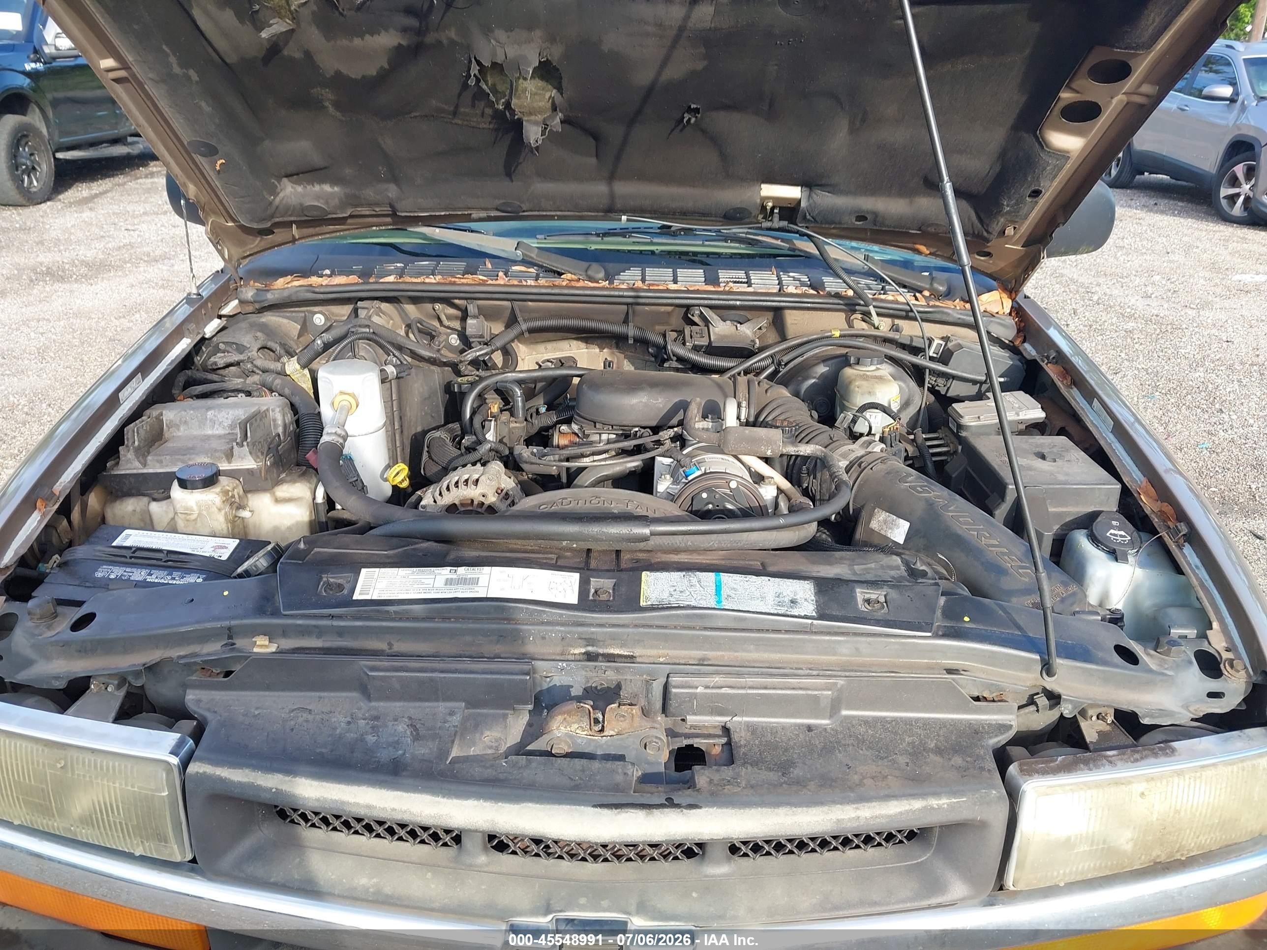 2002 Chevrolet S-10 Ls Желто-коричневый vin: 1GCCS19W028156189