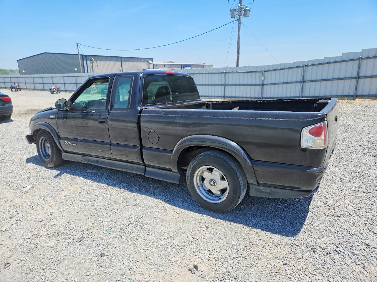 2000 Chevrolet S Truck S10 Black vin: 1GCCS19W0Y8283209