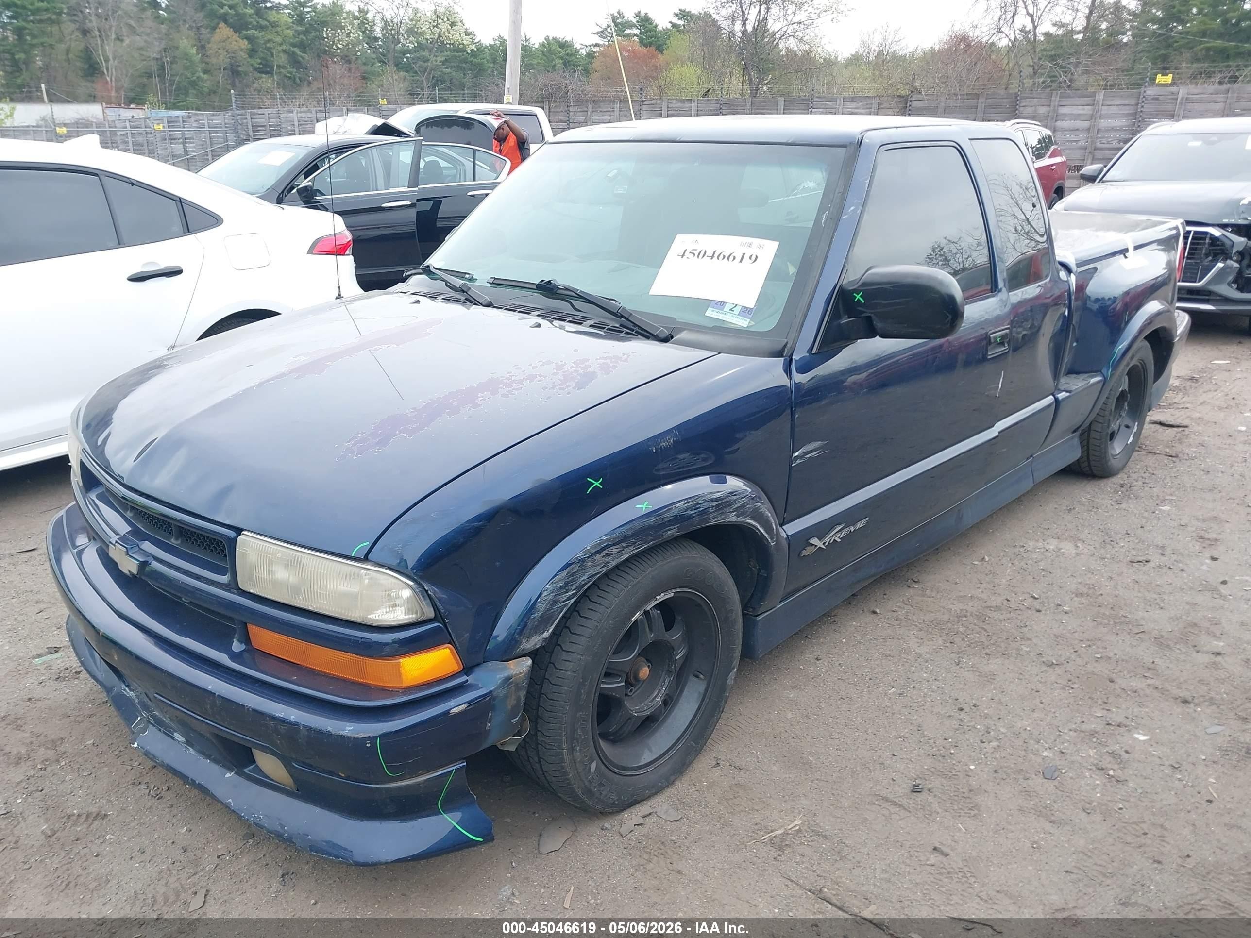 2001 Chevrolet S-10 Ls Blue vin: 1GCCS19W118197901