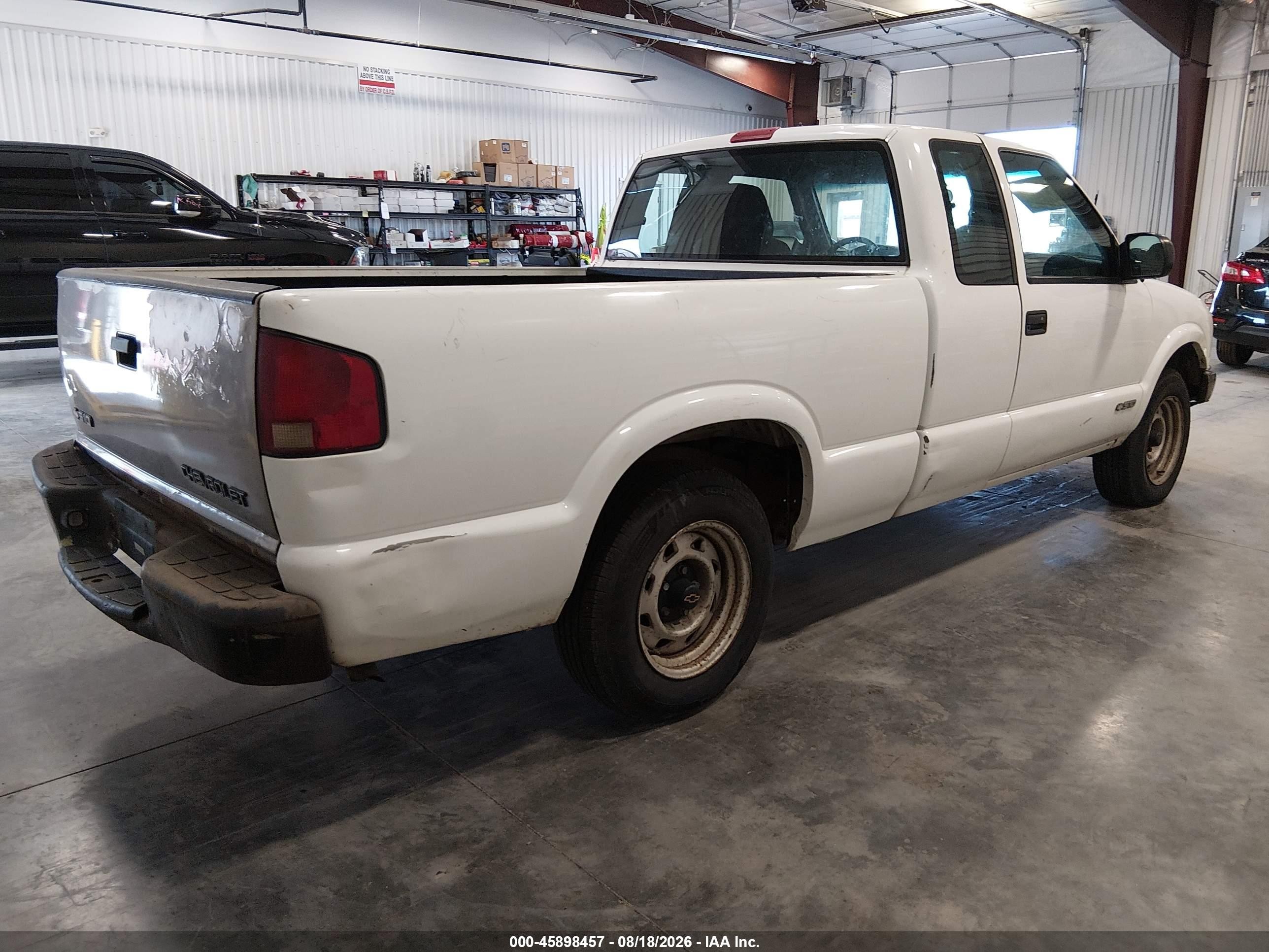 2002 Chevrolet S-10   Белый vin: 1GCCS19W128142432