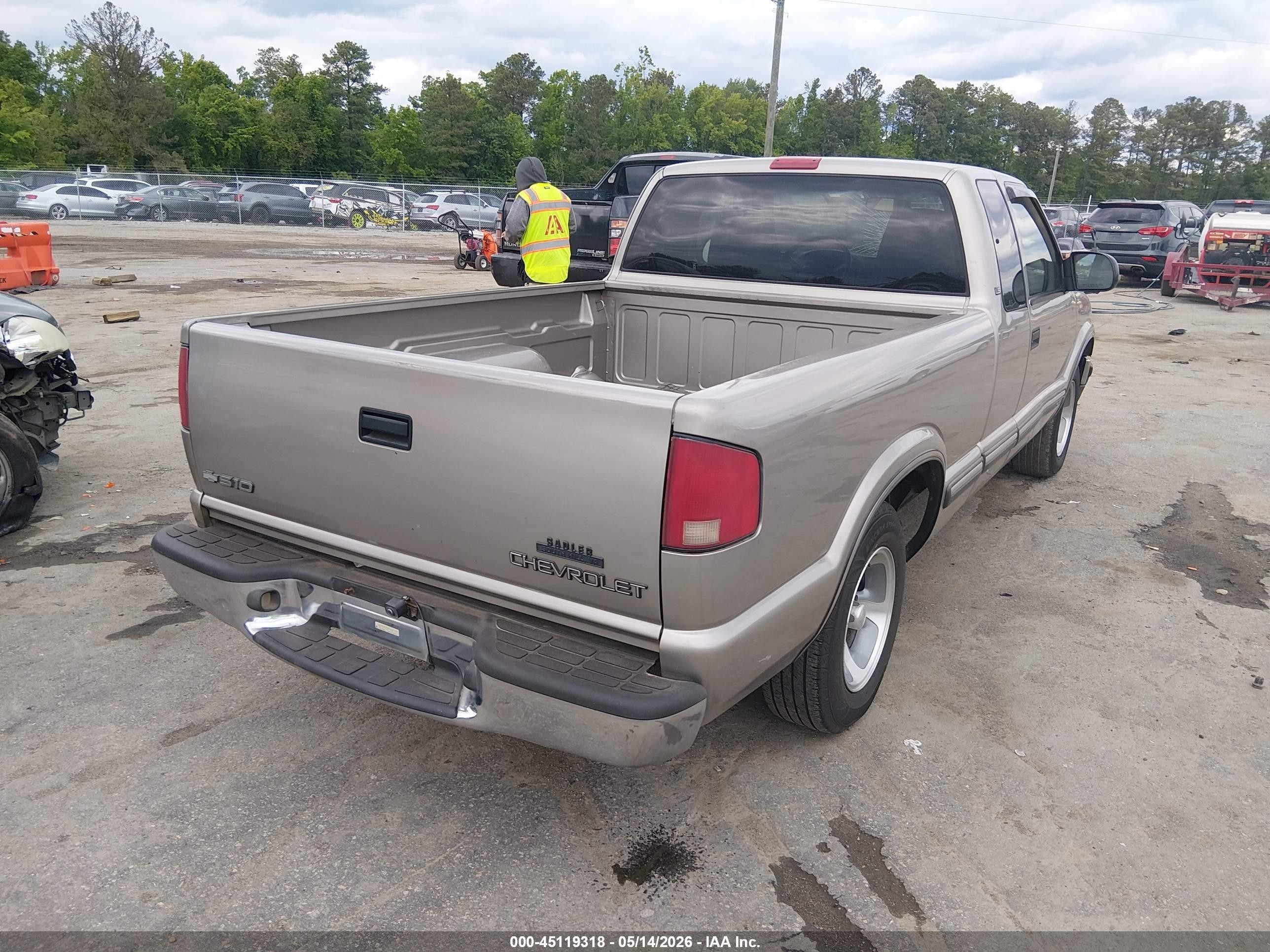 2002 Chevrolet S-10 Ls Gray vin: 1GCCS19W128173163