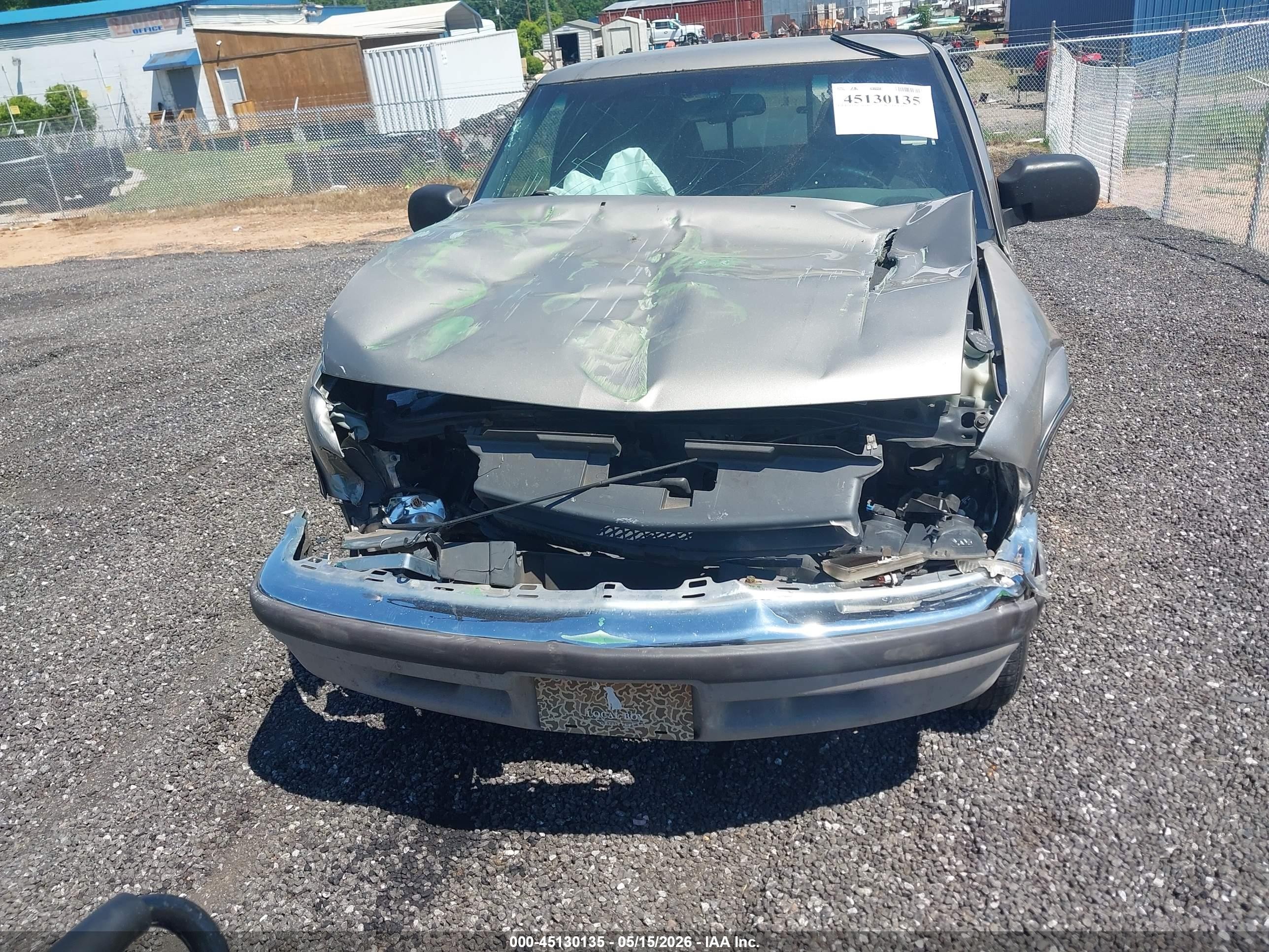 2000 Chevrolet S-10 Ls Gold vin: 1GCCS19W1Y8157764