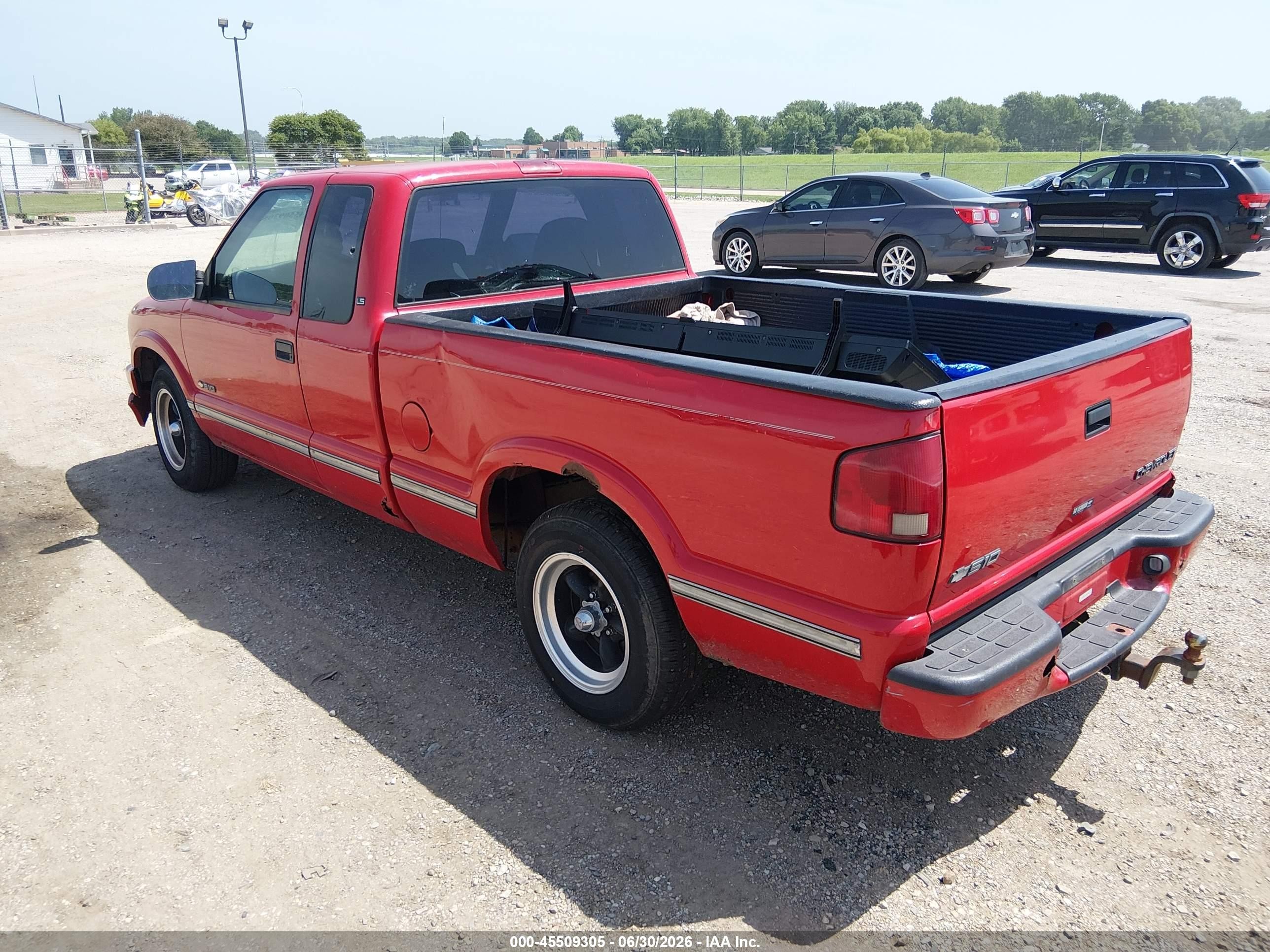 2000 Chevrolet S-10 Ls Red vin: 1GCCS19W1Y8184740