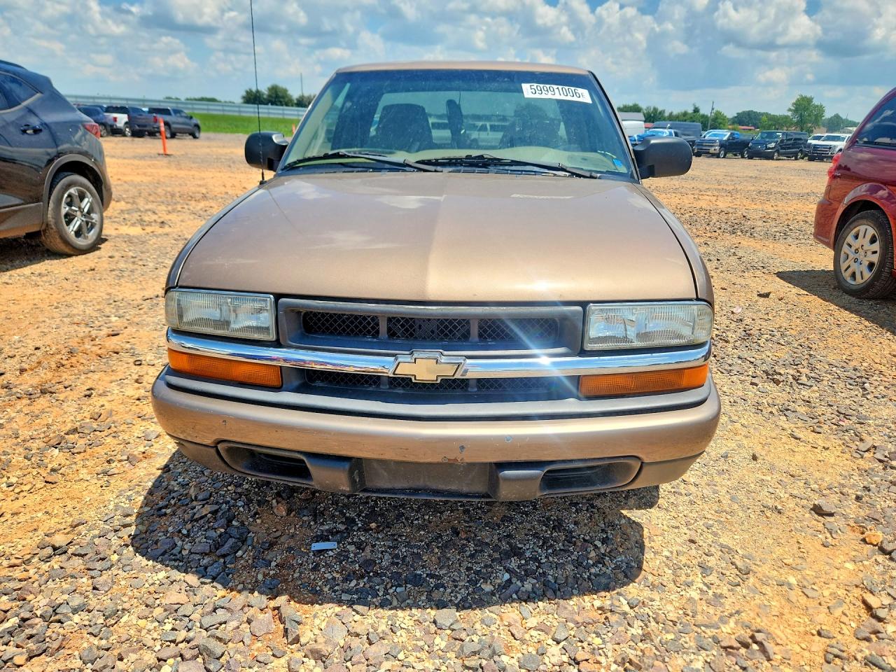 2002 Chevrolet S Truck S10 Tan vin: 1GCCS19W228182650