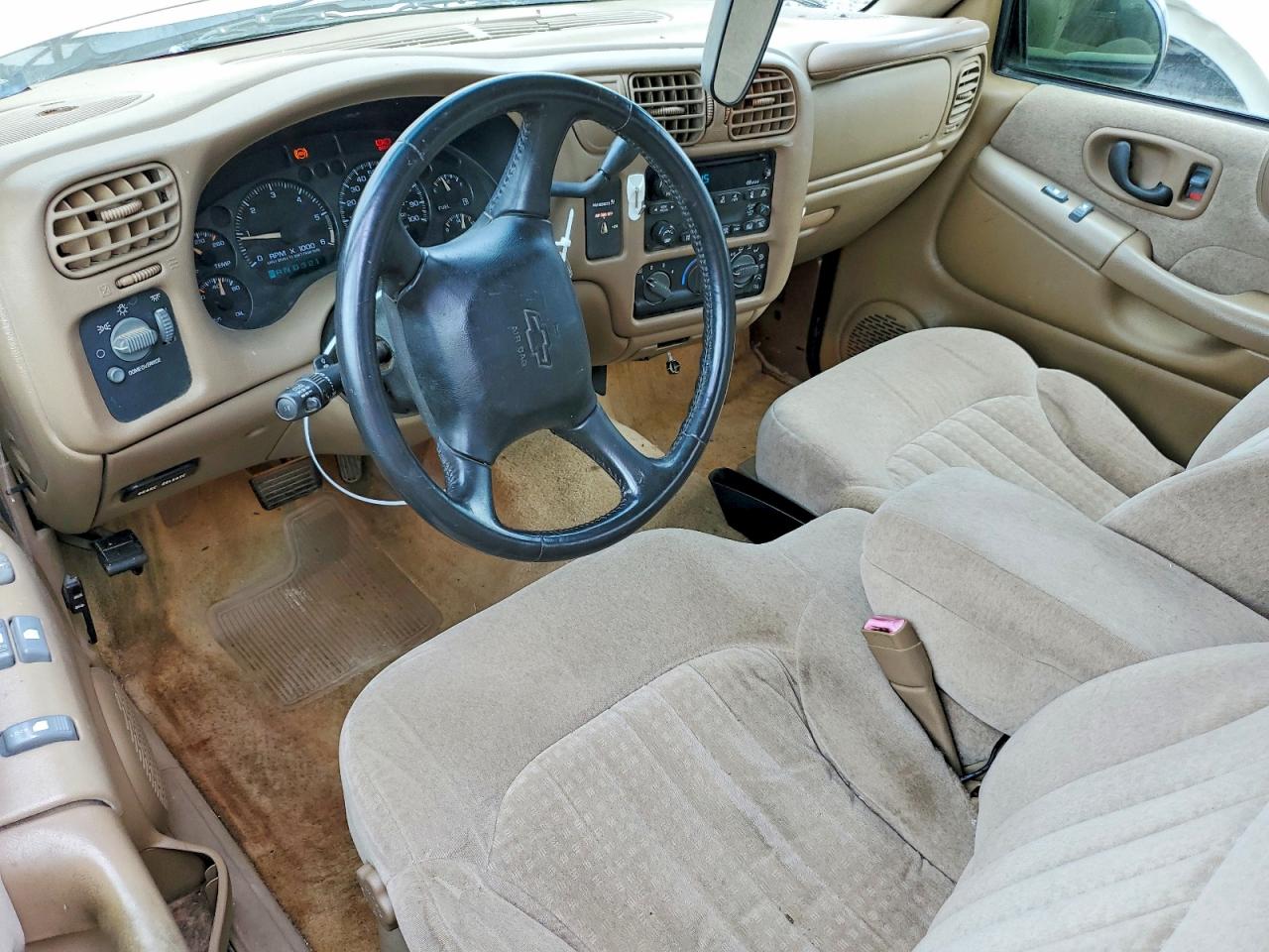 2002 Chevrolet S Truck S10 Tan vin: 1GCCS19W228182650