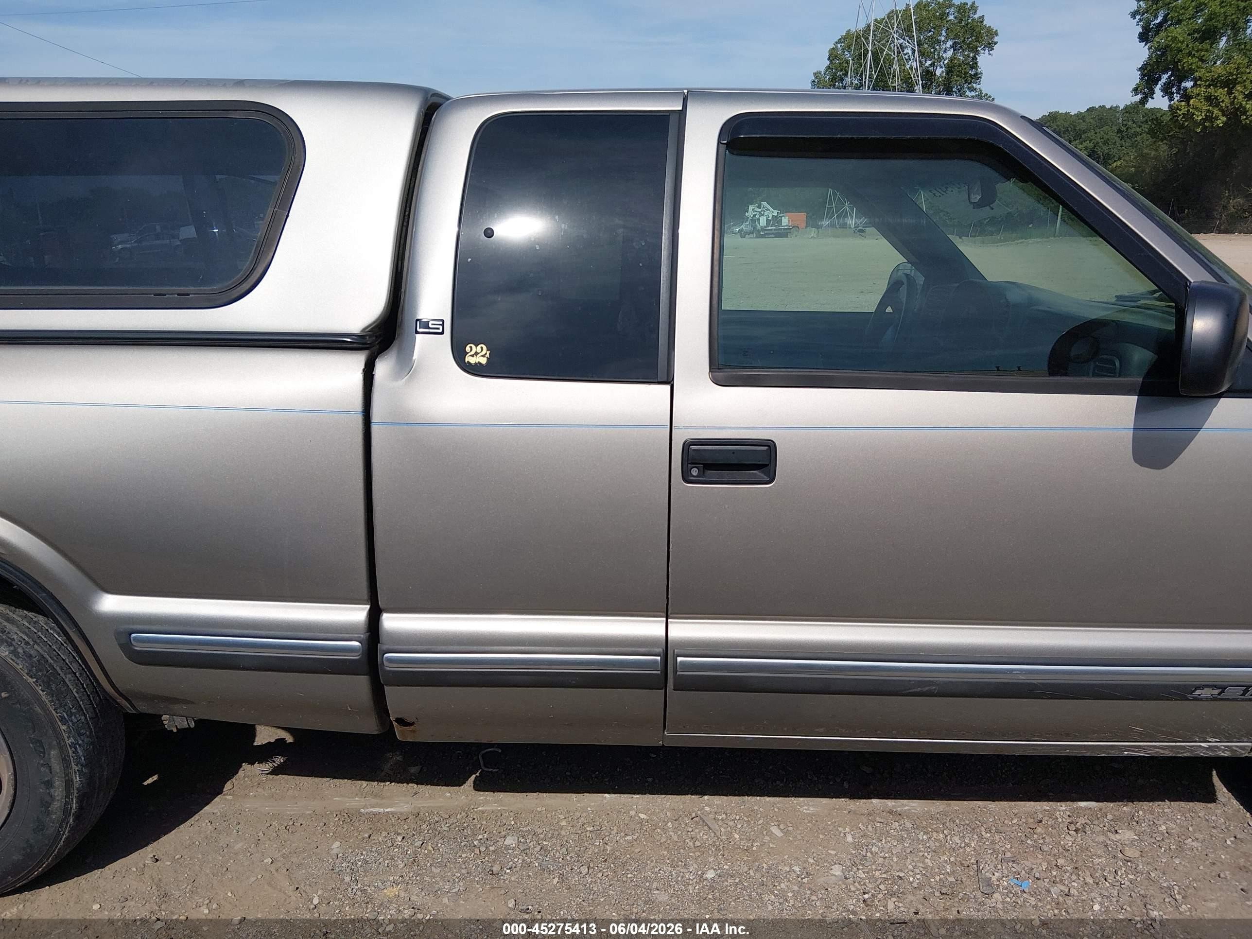 2001 Chevrolet S-10 Ls Серый vin: 1GCCS19W318101184