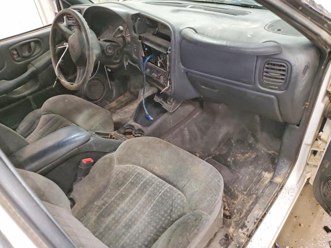 2002 Chevrolet S Truck S10 Белый vin: 1GCCS19W328174945