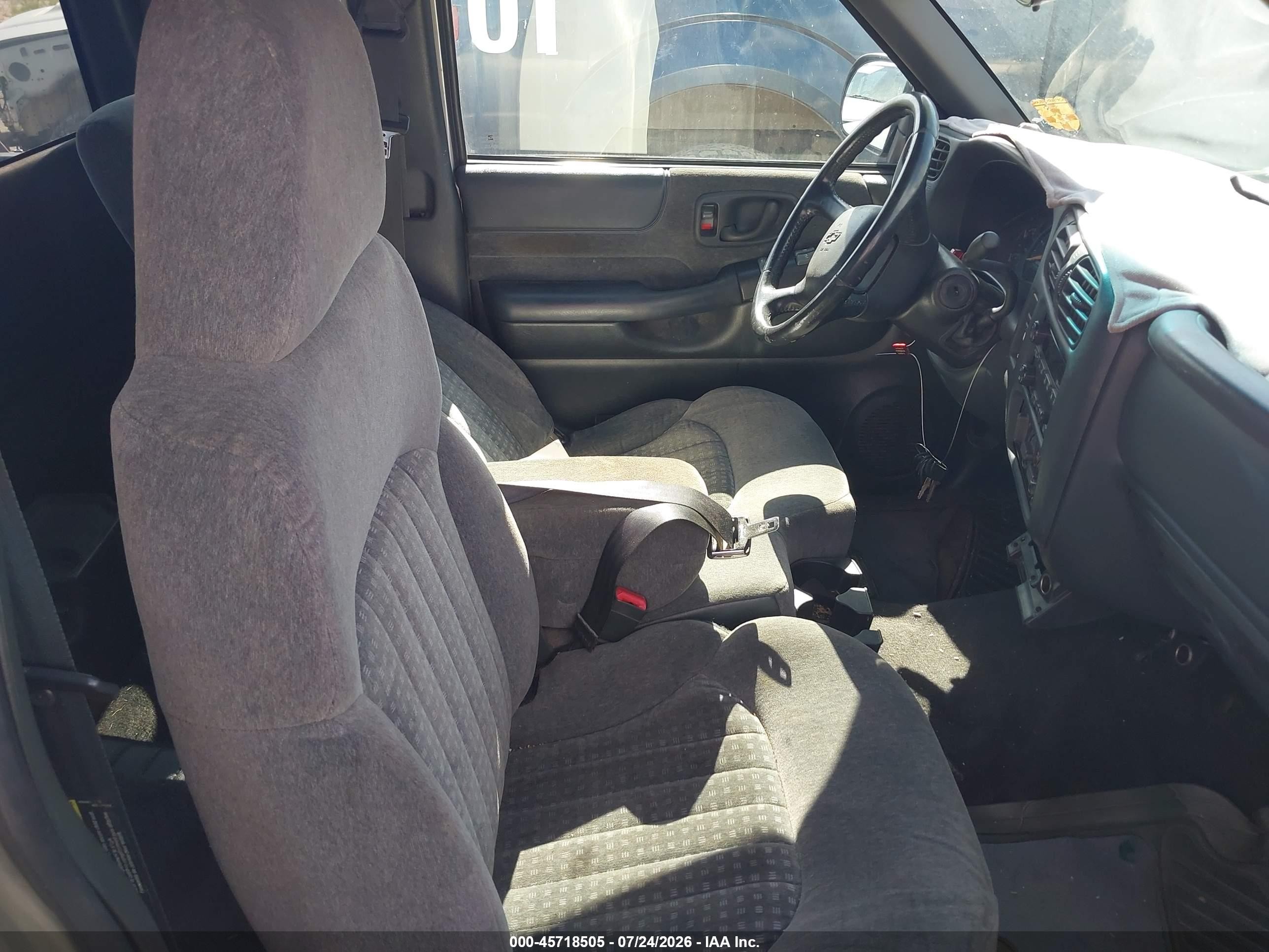 2002 Chevrolet S-10 Ls Champagne vin: 1GCCS19W328206728