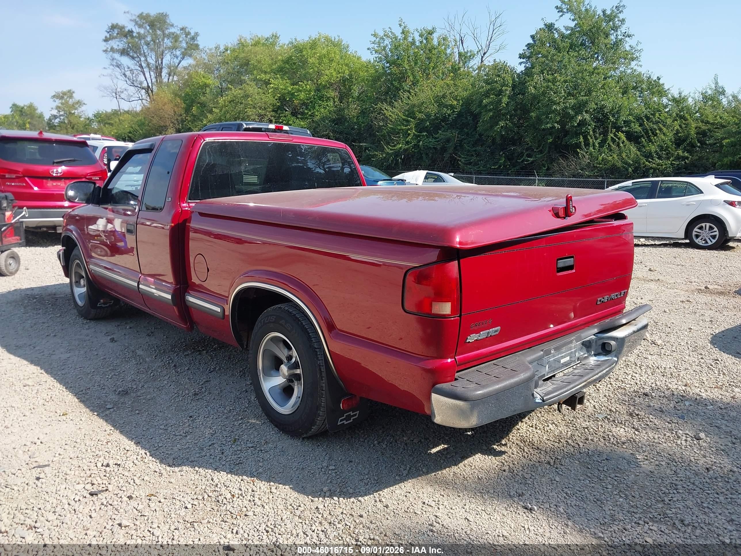 2000 Chevrolet S-10 Ls Red vin: 1GCCS19W3Y8233243